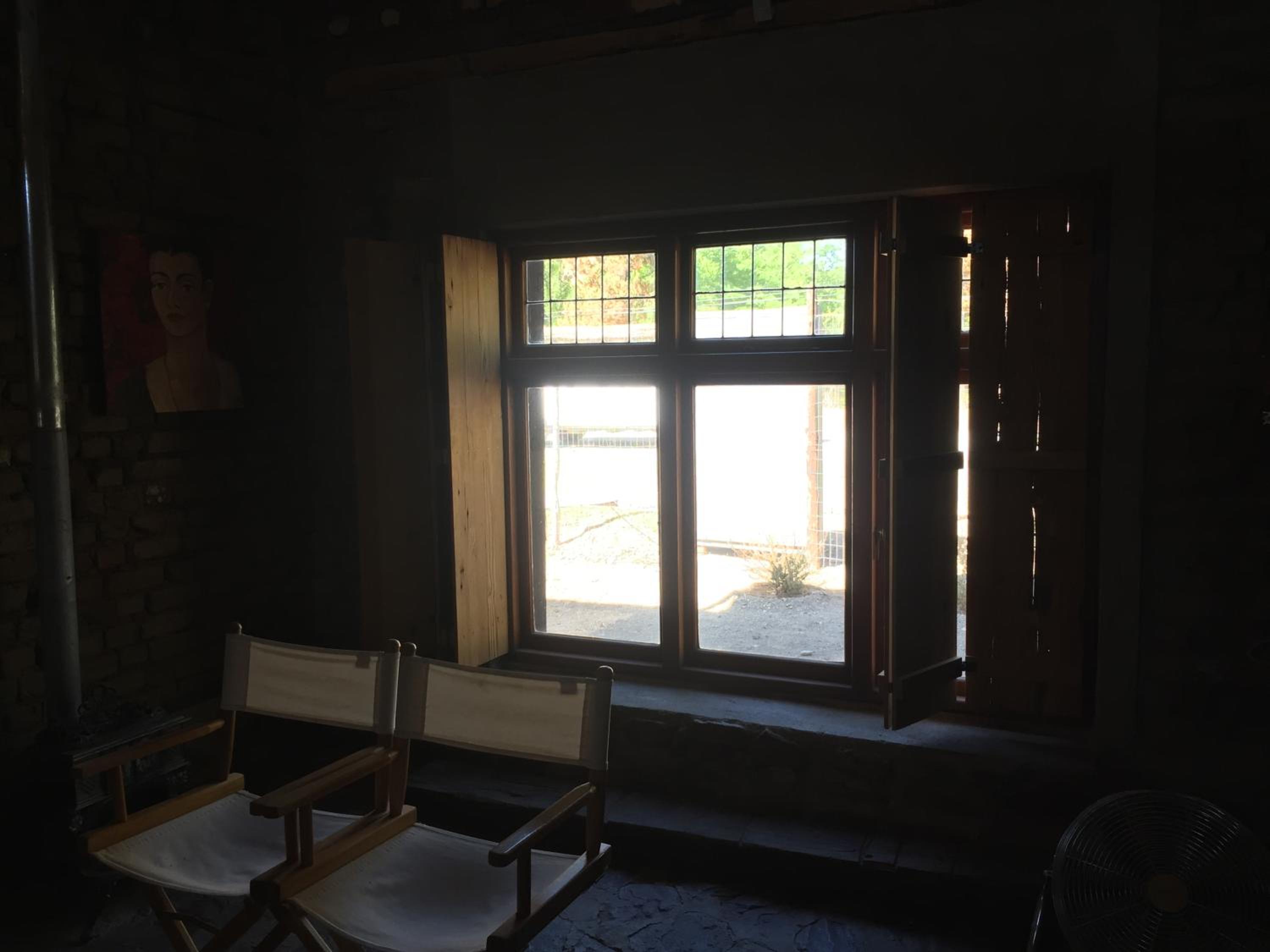 Photo 8