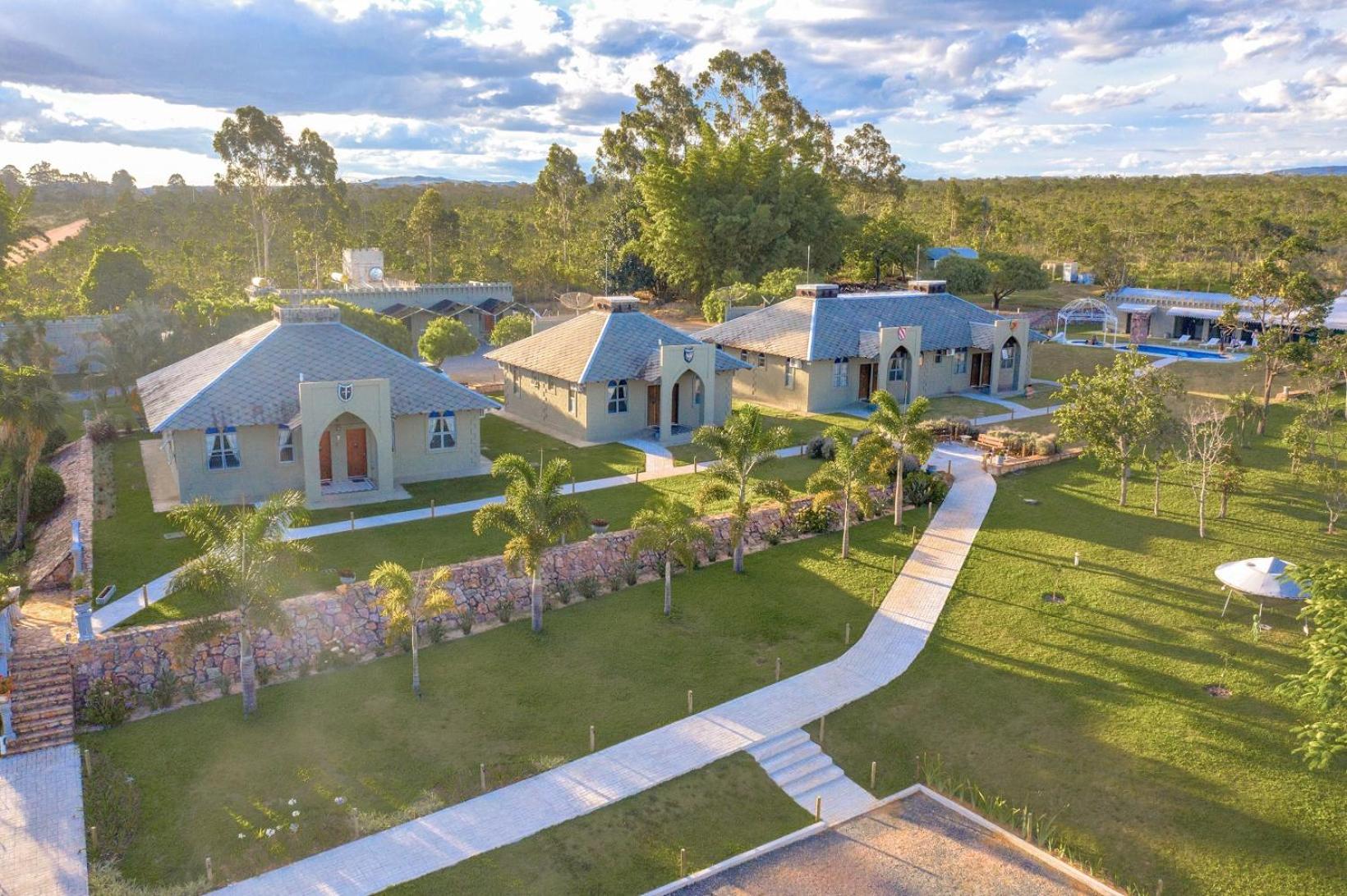 Pousada Camelot Inn