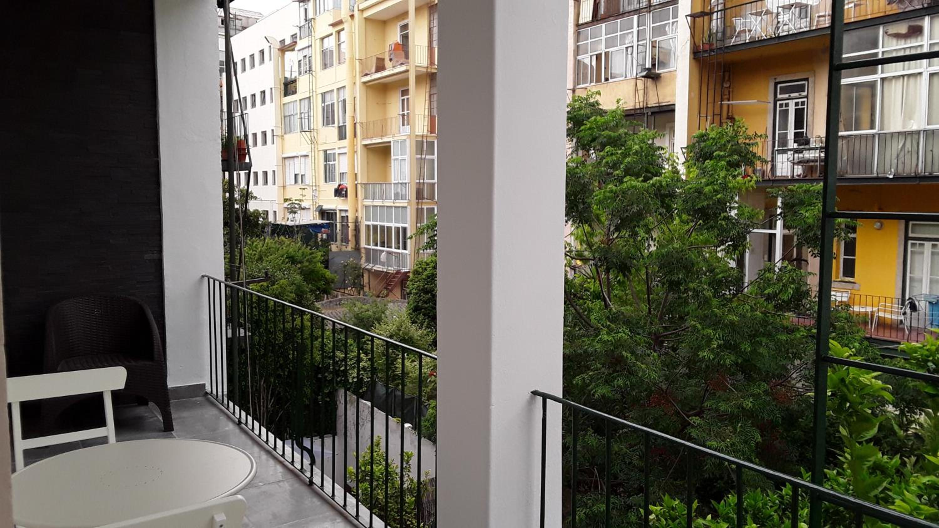 Shades of Grey - Lisbon view 5