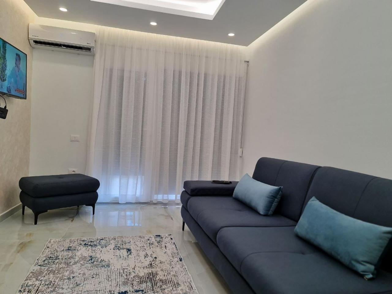 Alvi apartment