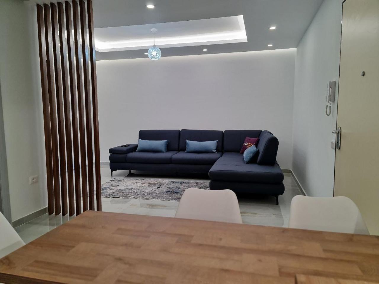 Alvi apartment