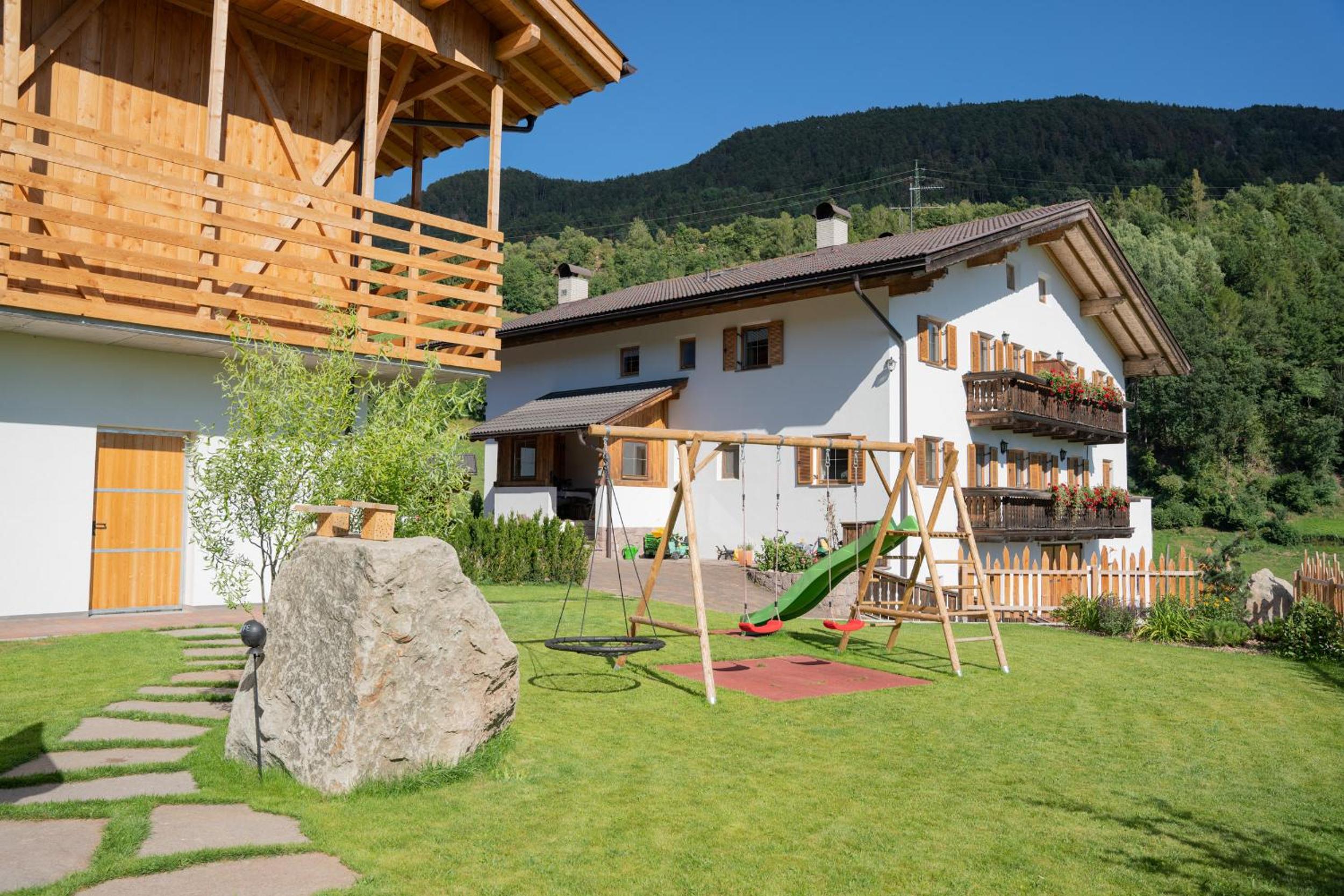 Fortschöllhof view 4