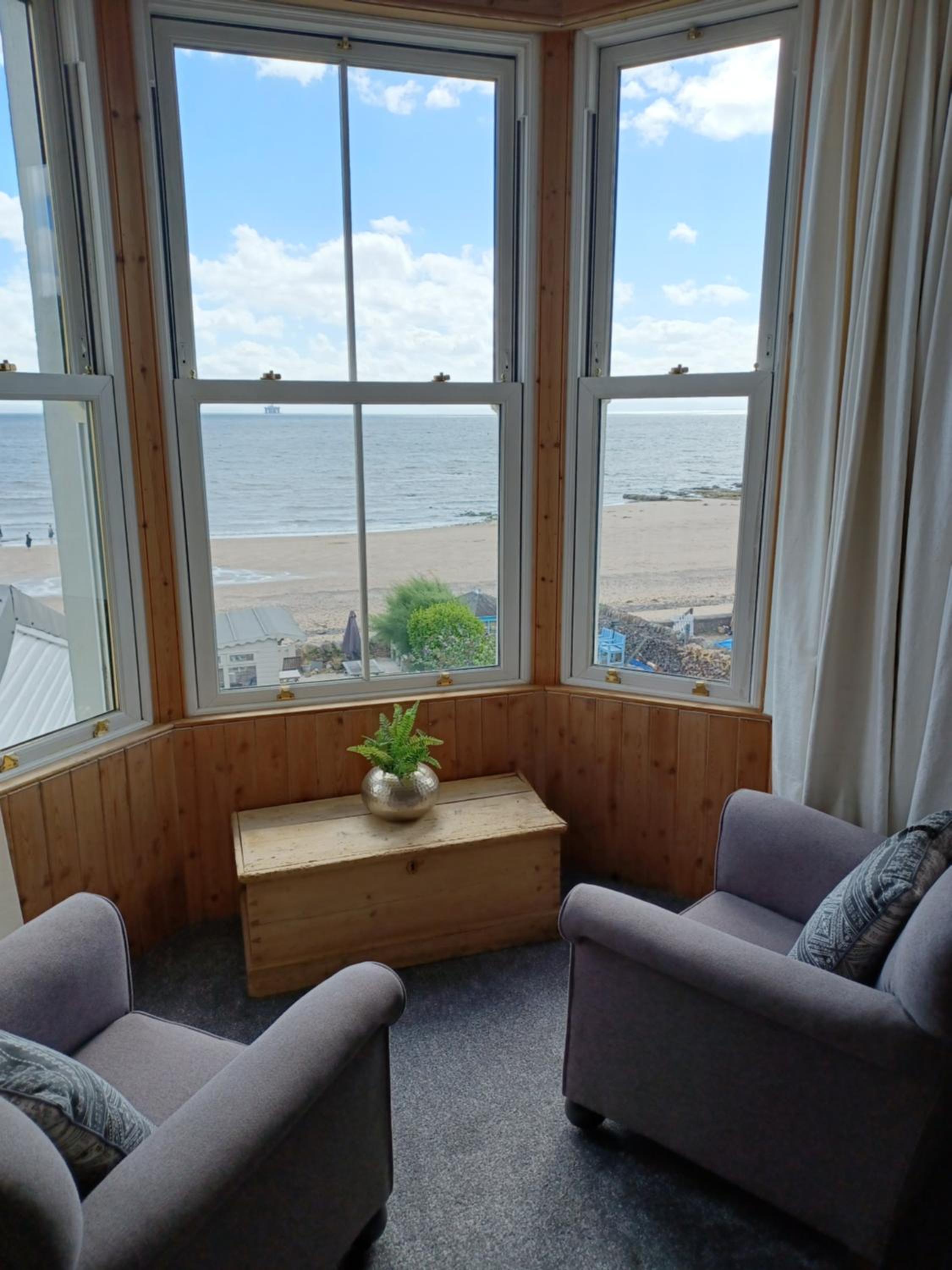 Beachhaven116 Lovely beachside house Lower Largo view 4
