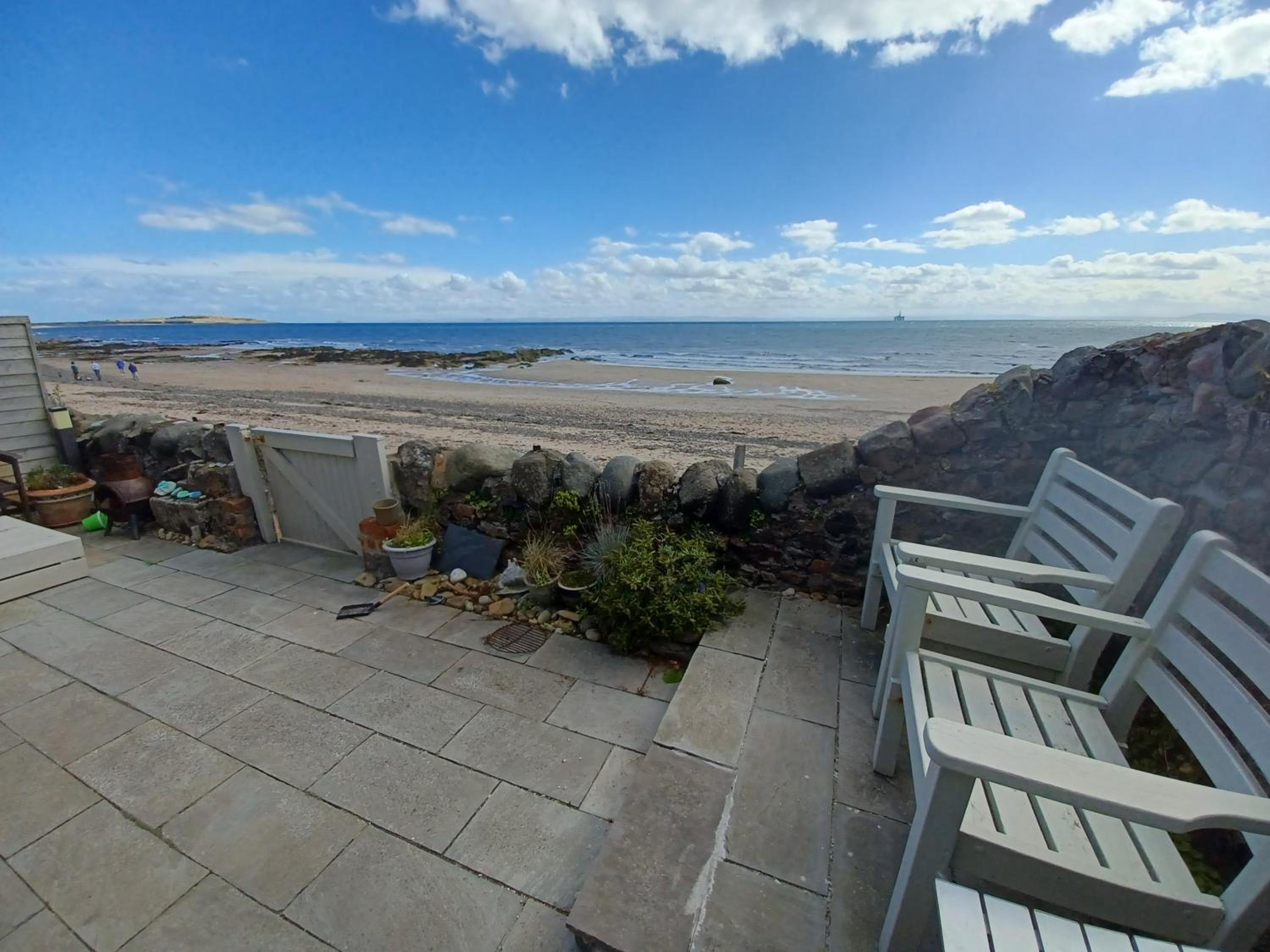 Beachhaven116 Lovely beachside house Lower Largo view 2