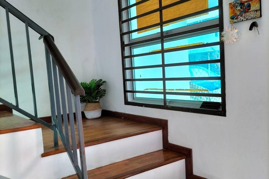 IRIS 55 Corner Lot House Malay Only With Wi-Fi