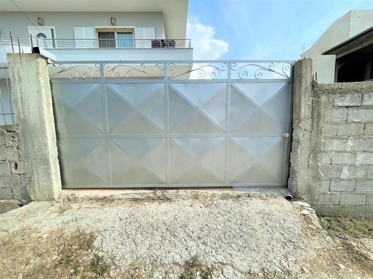 Villa Iremia Apartments