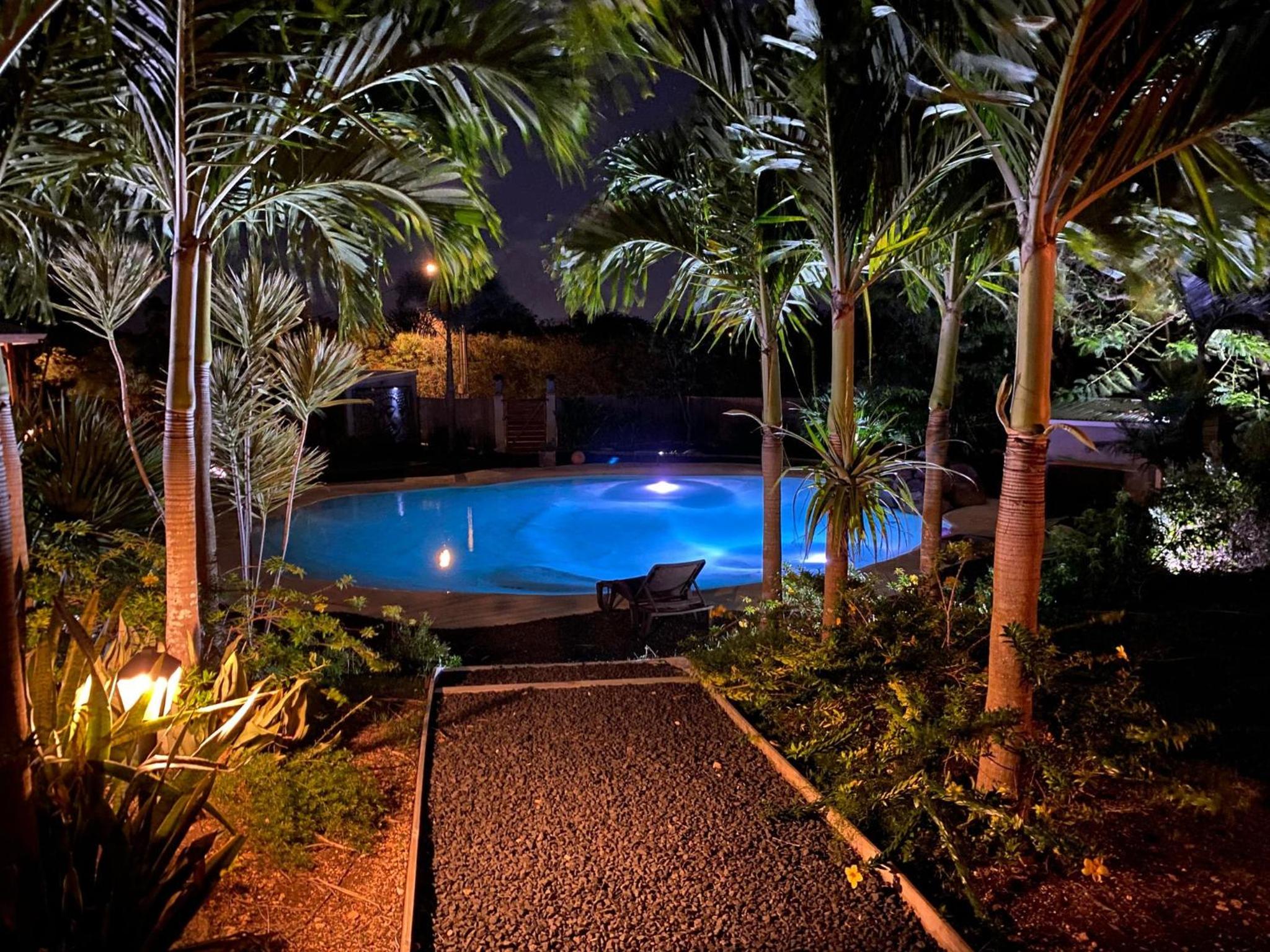 Cottages du Lagon view 2