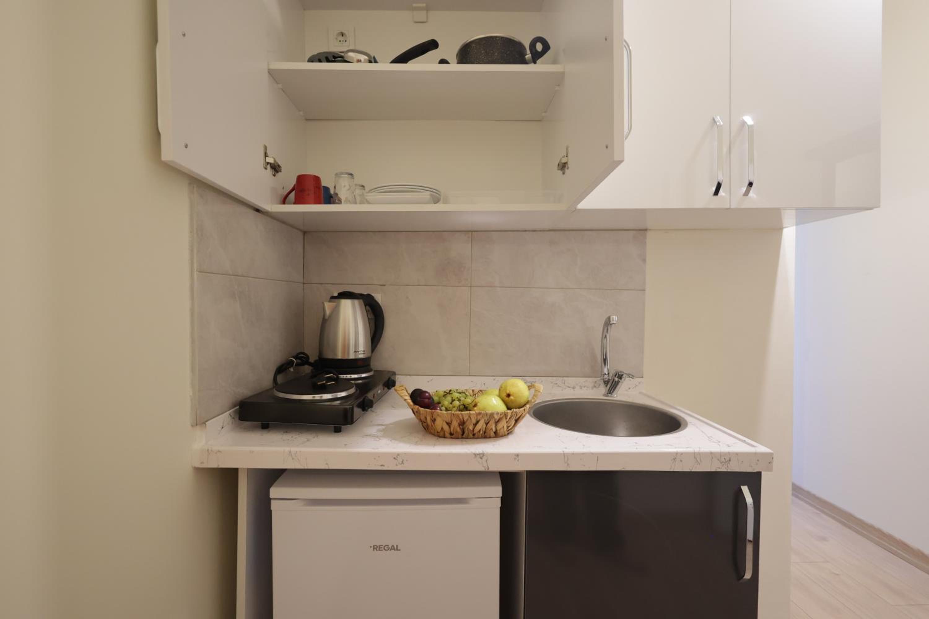 Bonita Apart - Image 32