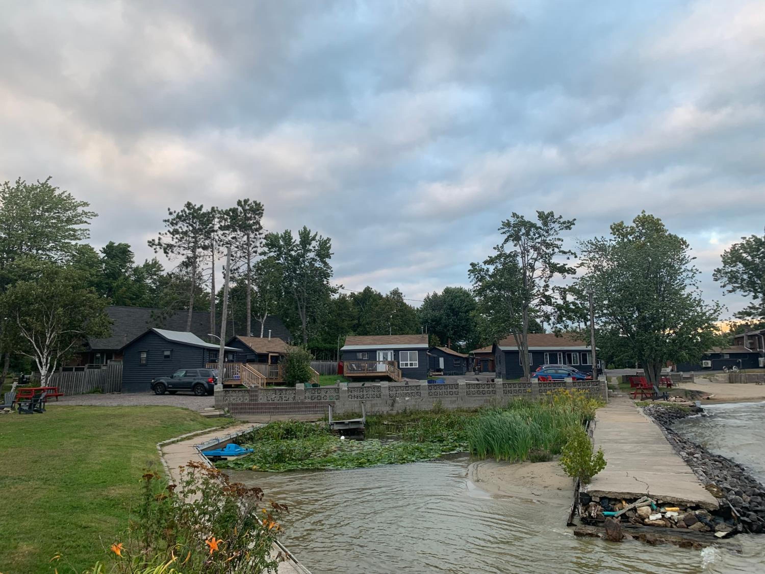Glen Garry motel and cottages