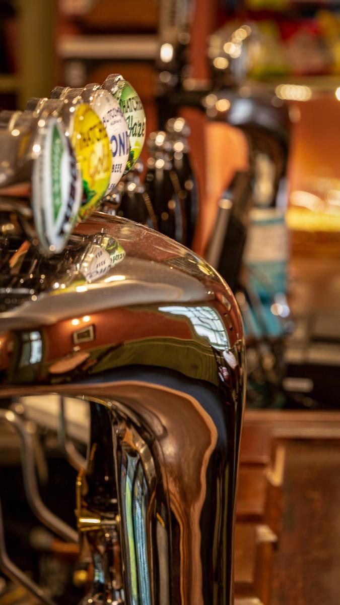 bar