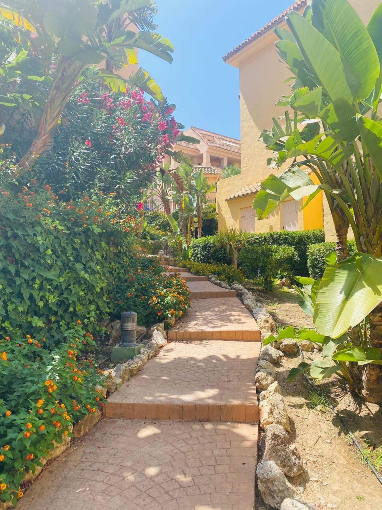 Duquesa village