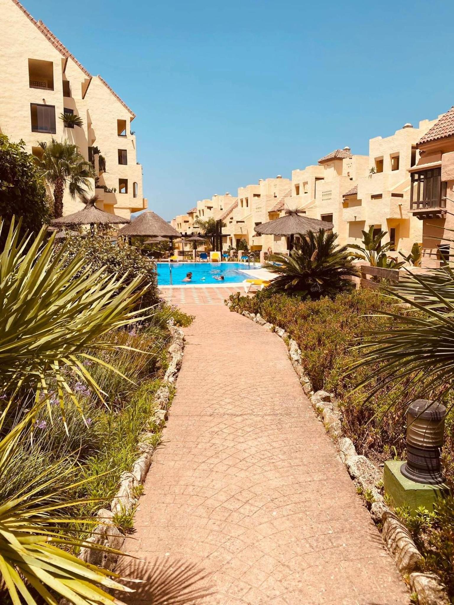 Duquesa village