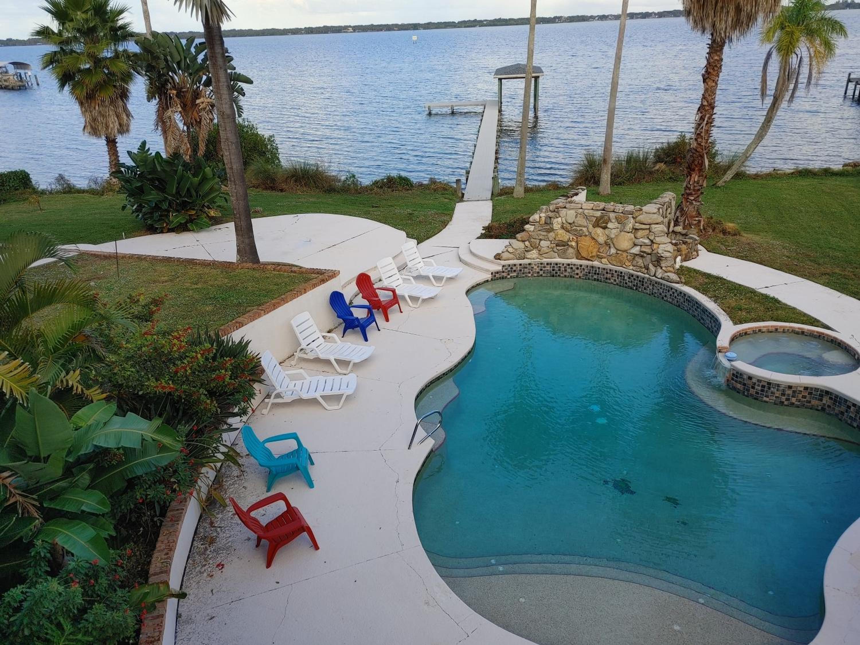 Villa Melbourne inter-coastal 2 floors 7br, heated pool view 5