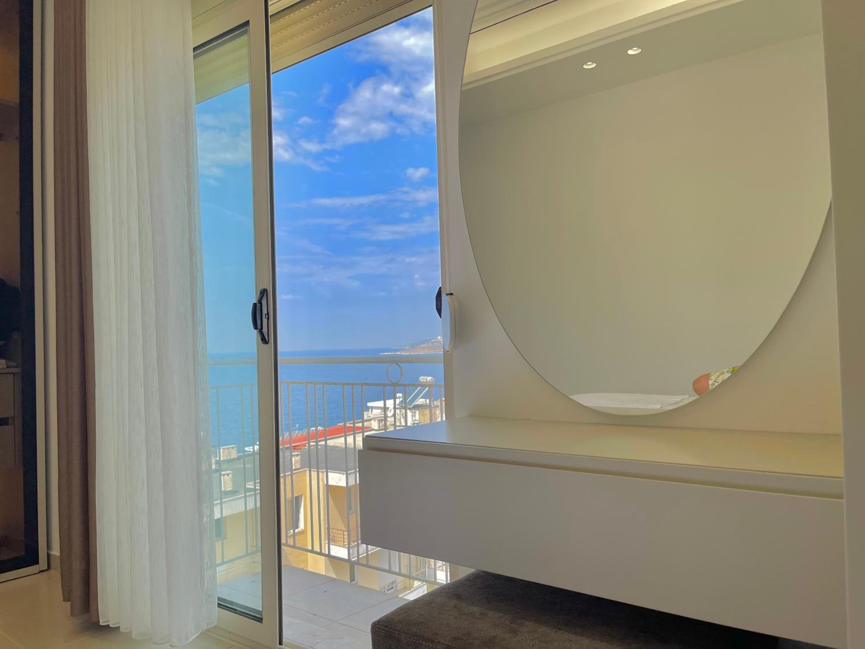 Domi Luxury beach view apartments in Saranda