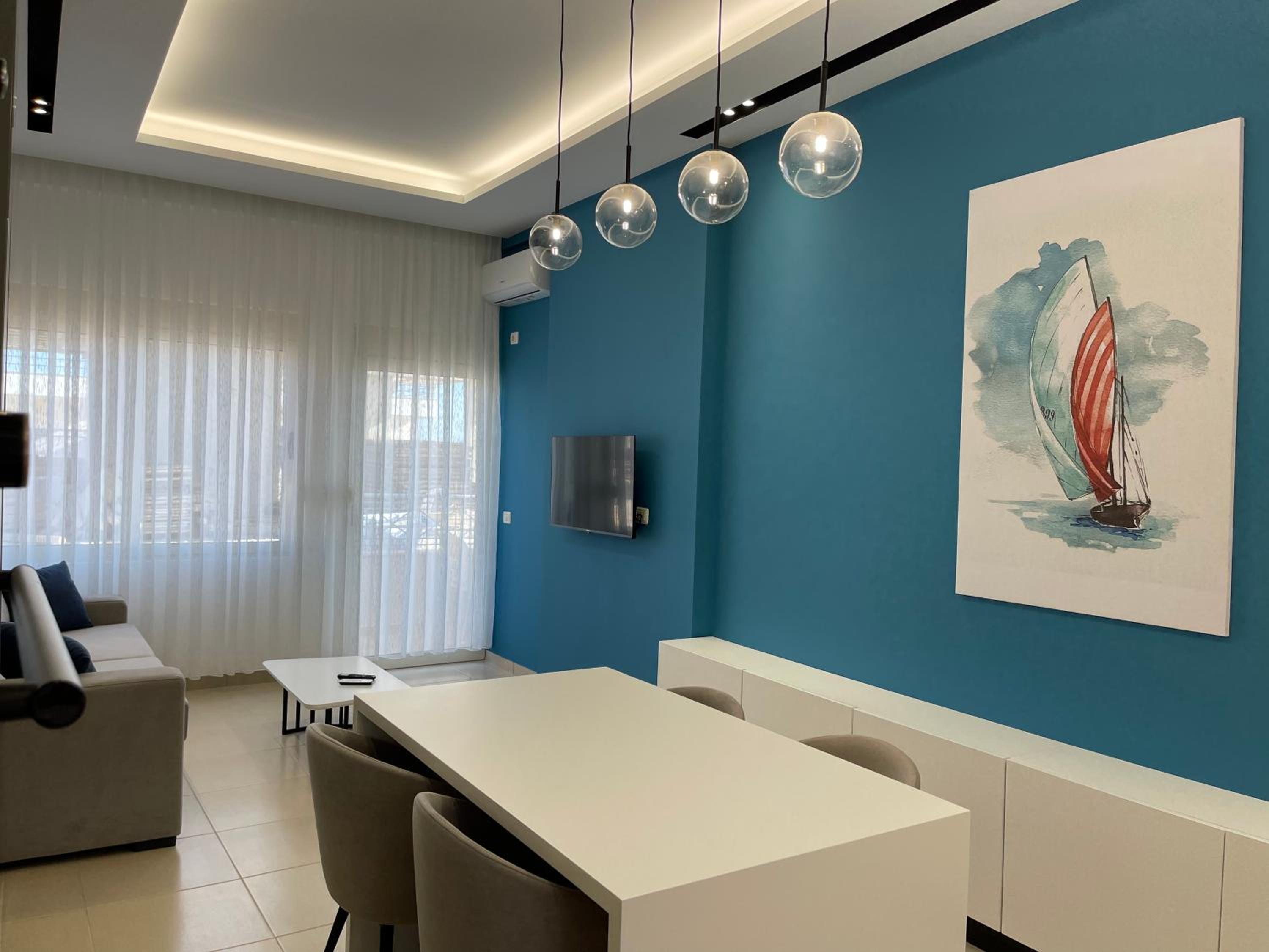 Domi Luxury beach view apartments in Saranda
