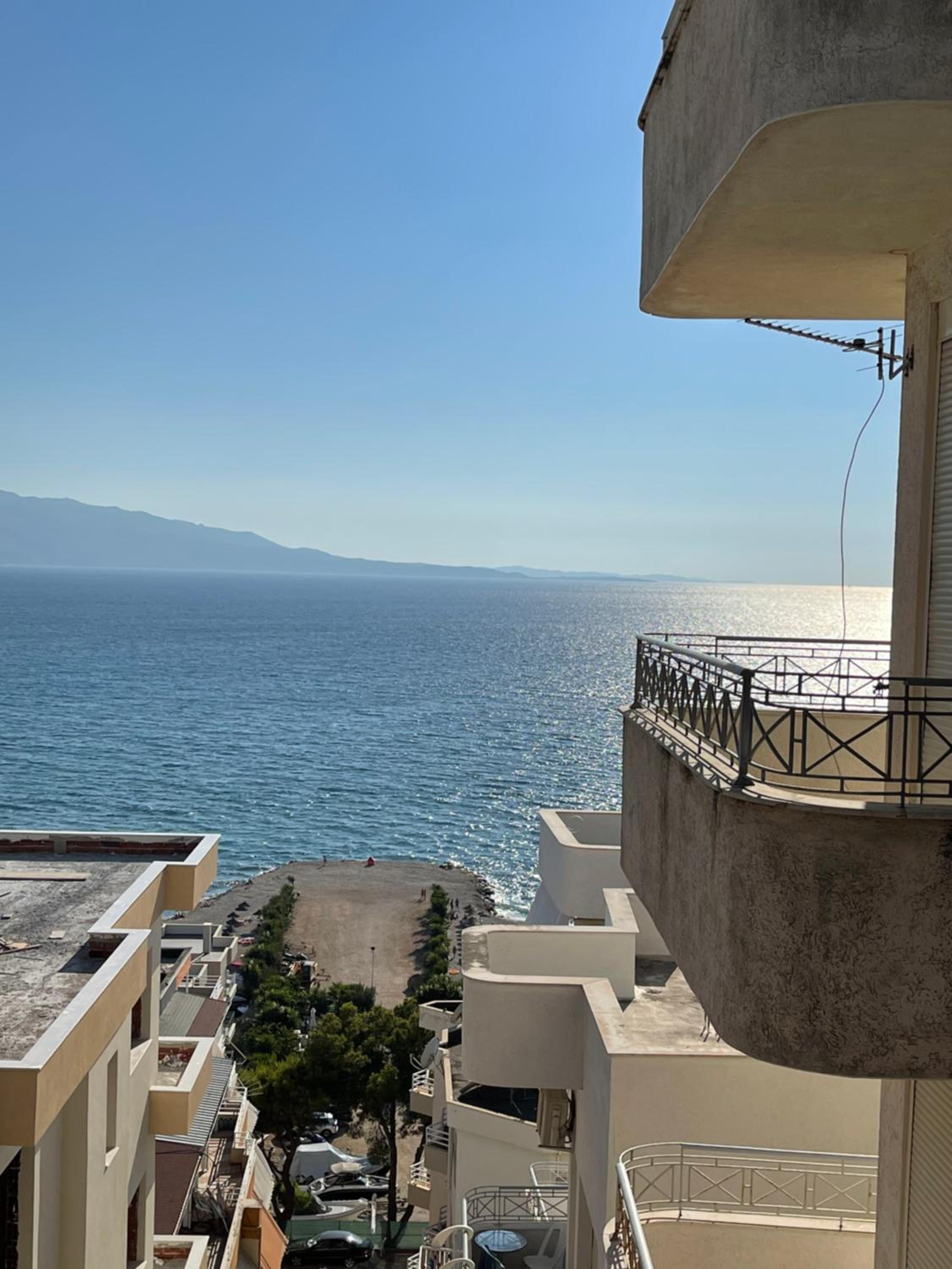 Domi Luxury beach view apartments in Saranda