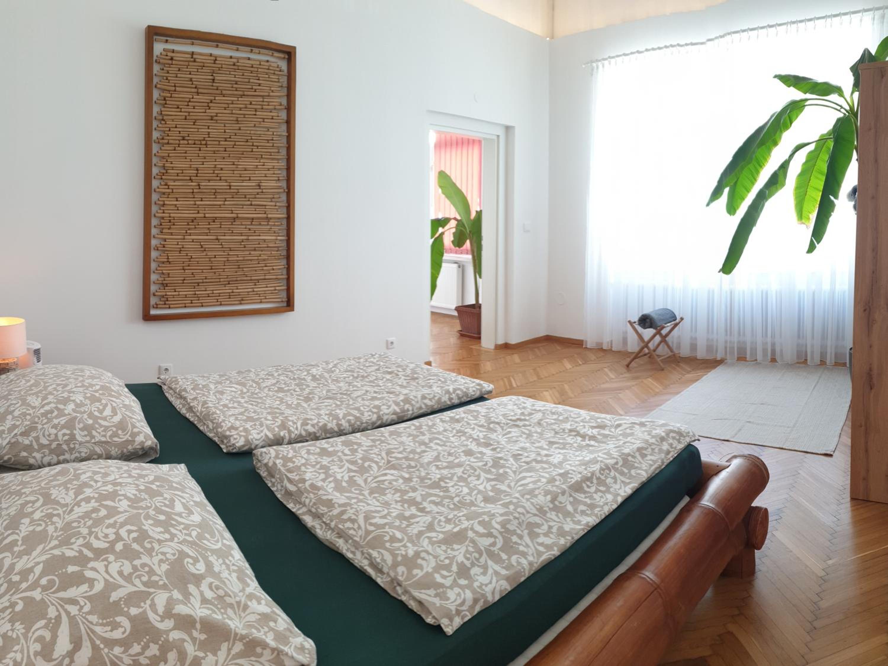 Sunny and spacious apartment near city centre
