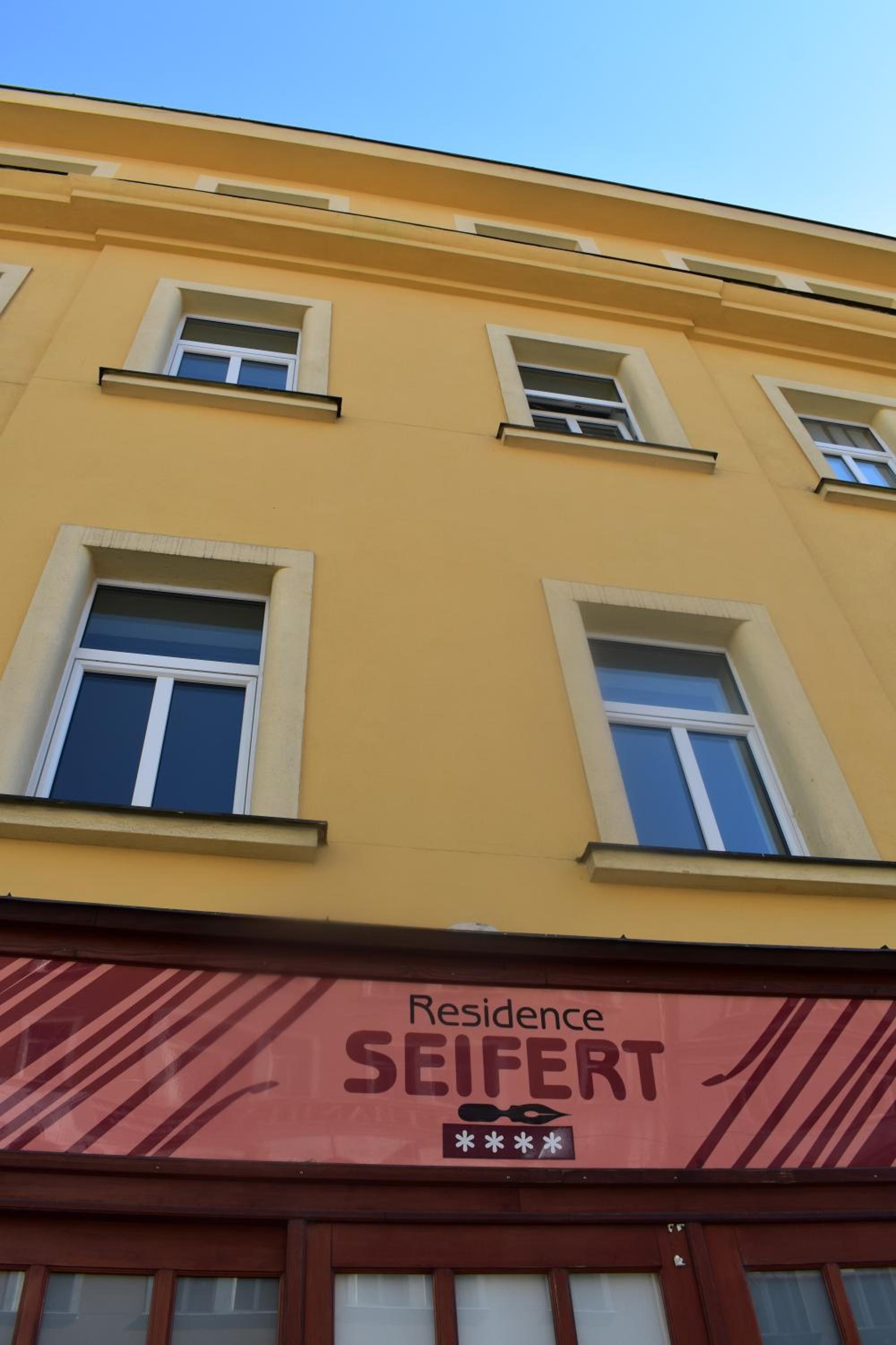 Seifert Residence
