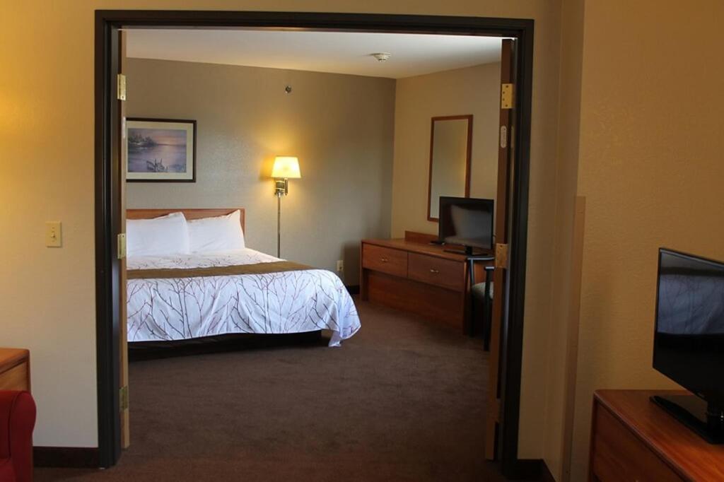 Edmore Inn