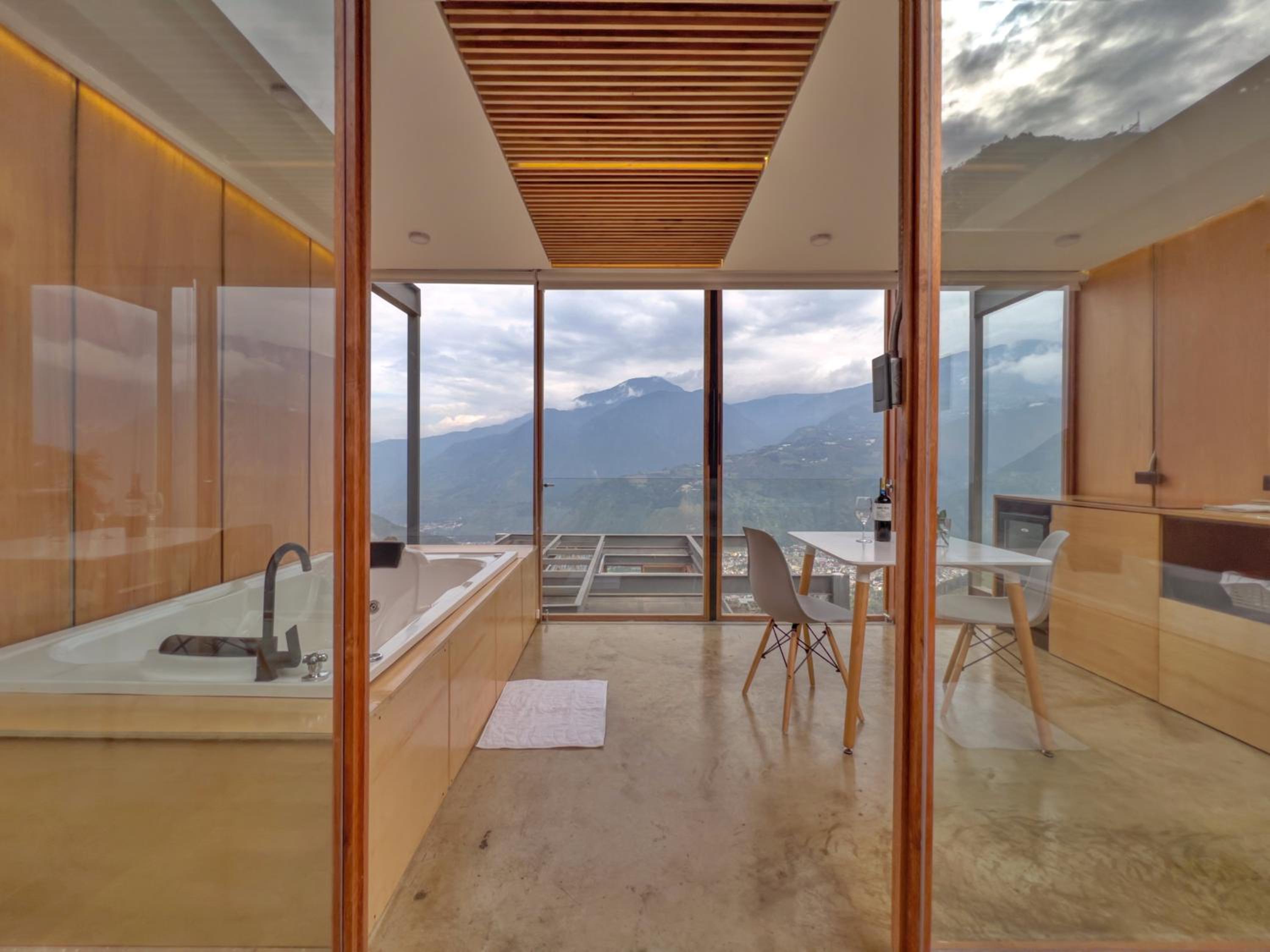 Deluxe volcán Primeras suites colgantes del mundo
