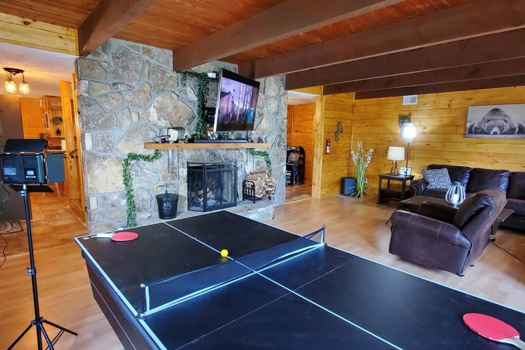 Lazy Bear Cabin view 5