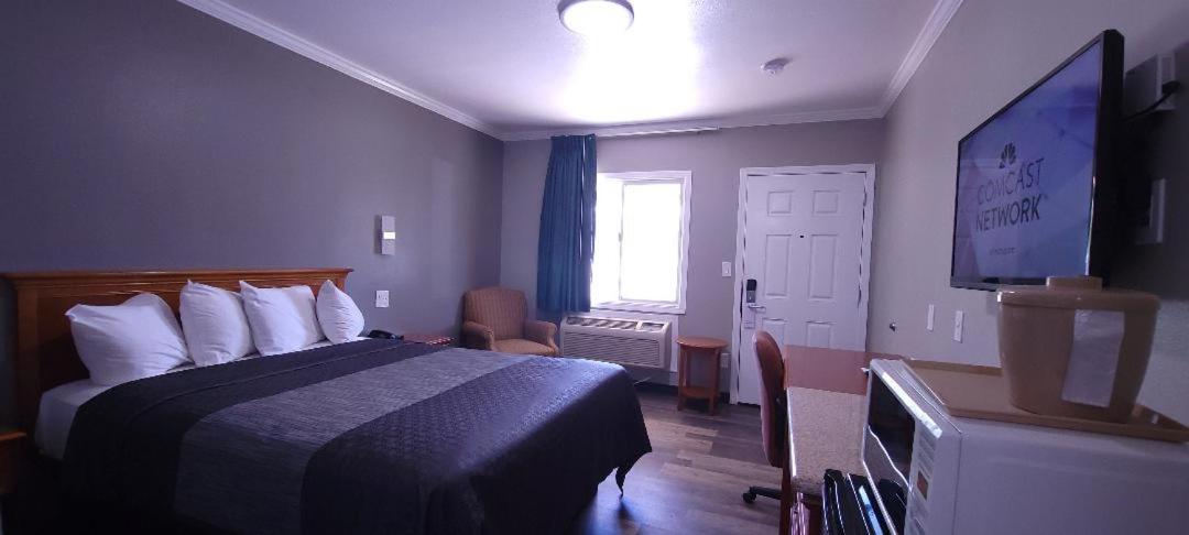 Chico Vacations - Rodeway Inn Chico University Area - Property Image 28