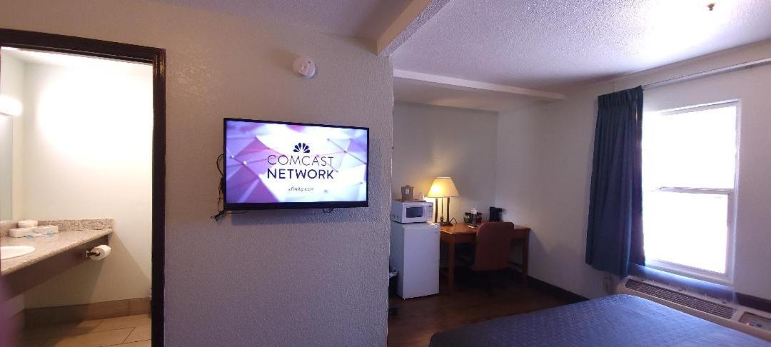 Chico Vacations - Rodeway Inn Chico University Area - Property Image 50