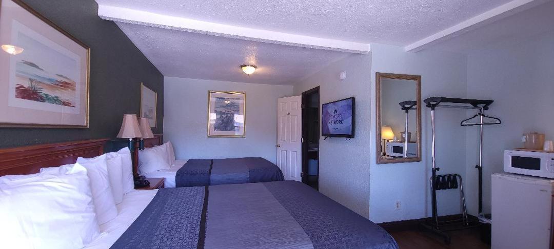 Chico Vacations - Rodeway Inn Chico University Area - Property Image 4