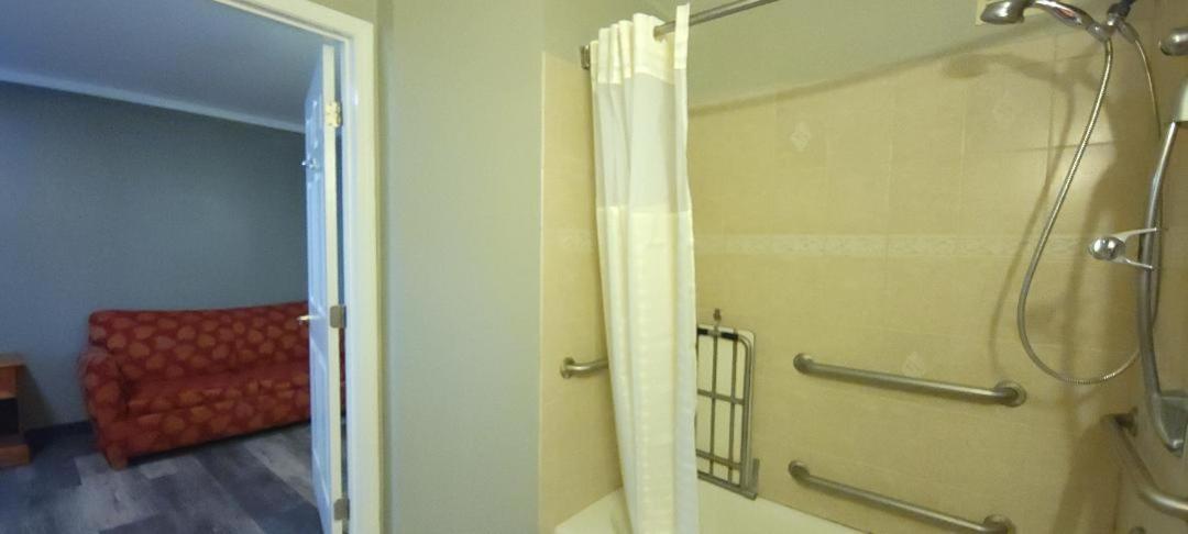 Chico Vacations - Rodeway Inn Chico University Area - Property Image 17