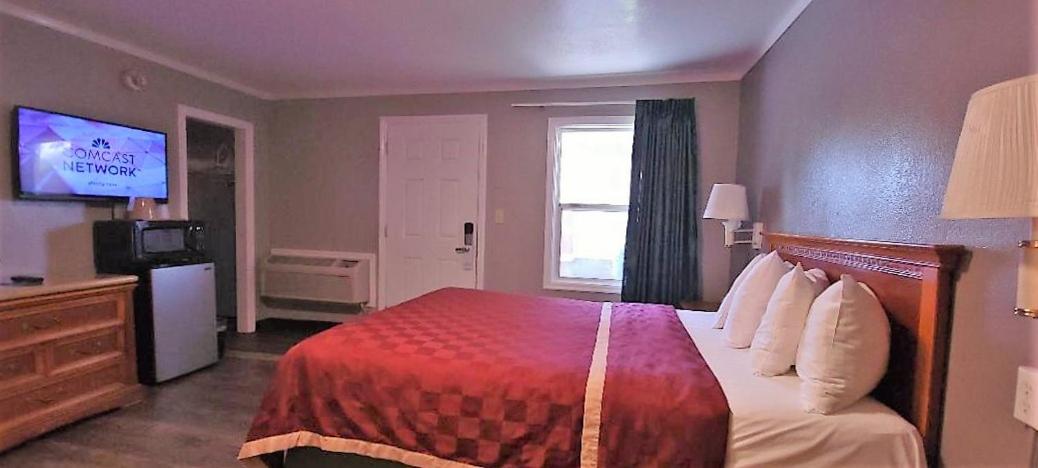 Chico Vacations - Rodeway Inn Chico University Area - Property Image 21