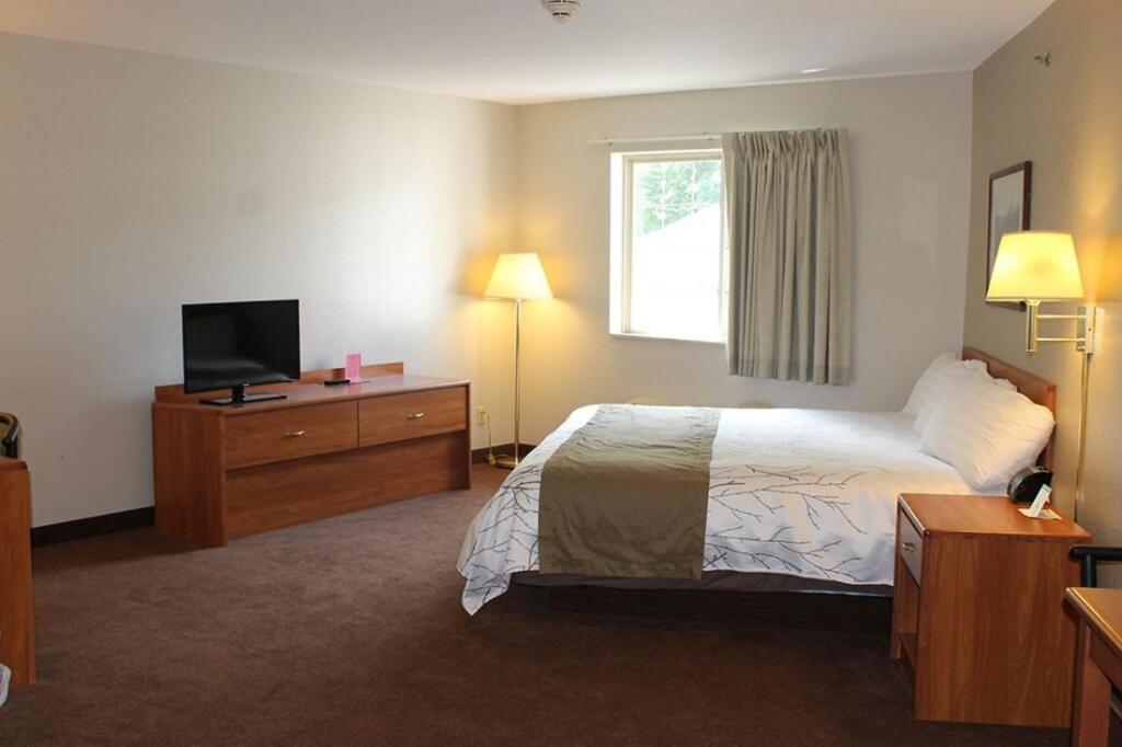 Edmore Inn