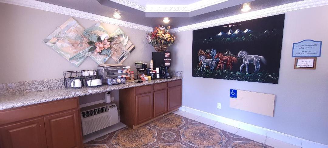 Chico Vacations - Rodeway Inn Chico University Area - Property Image 33