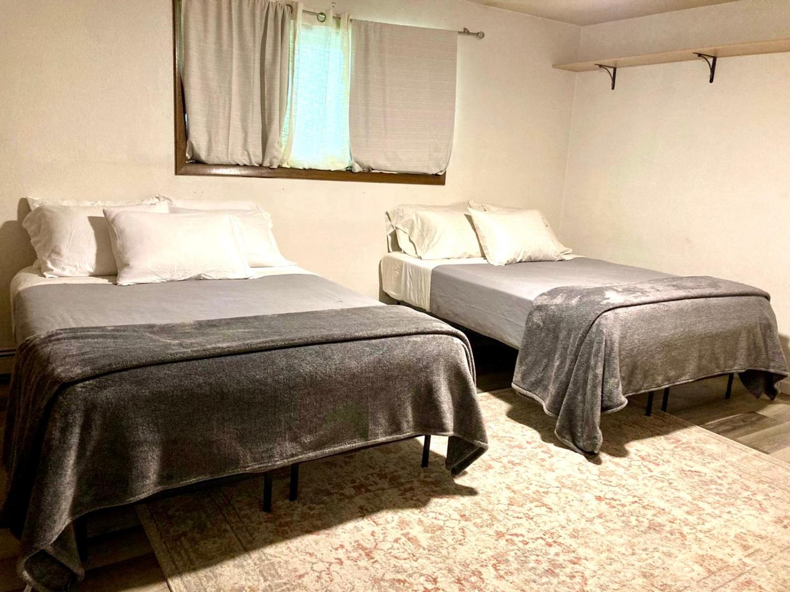 Spacious Resort Style Retreat Sleeps 20 view 5