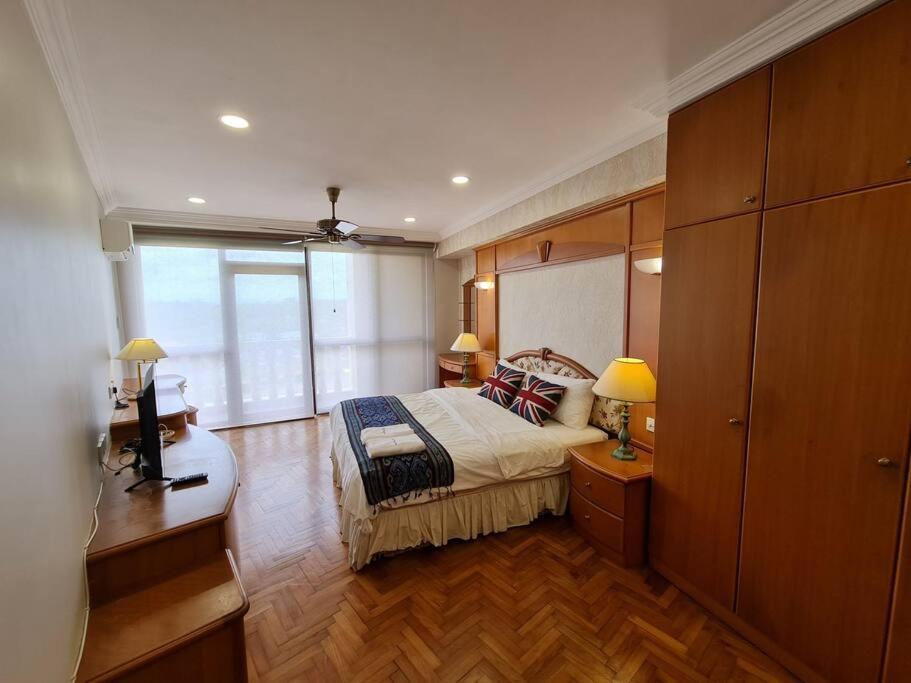 Lovely Waterfront Riverbank Suite with Pool photo 5