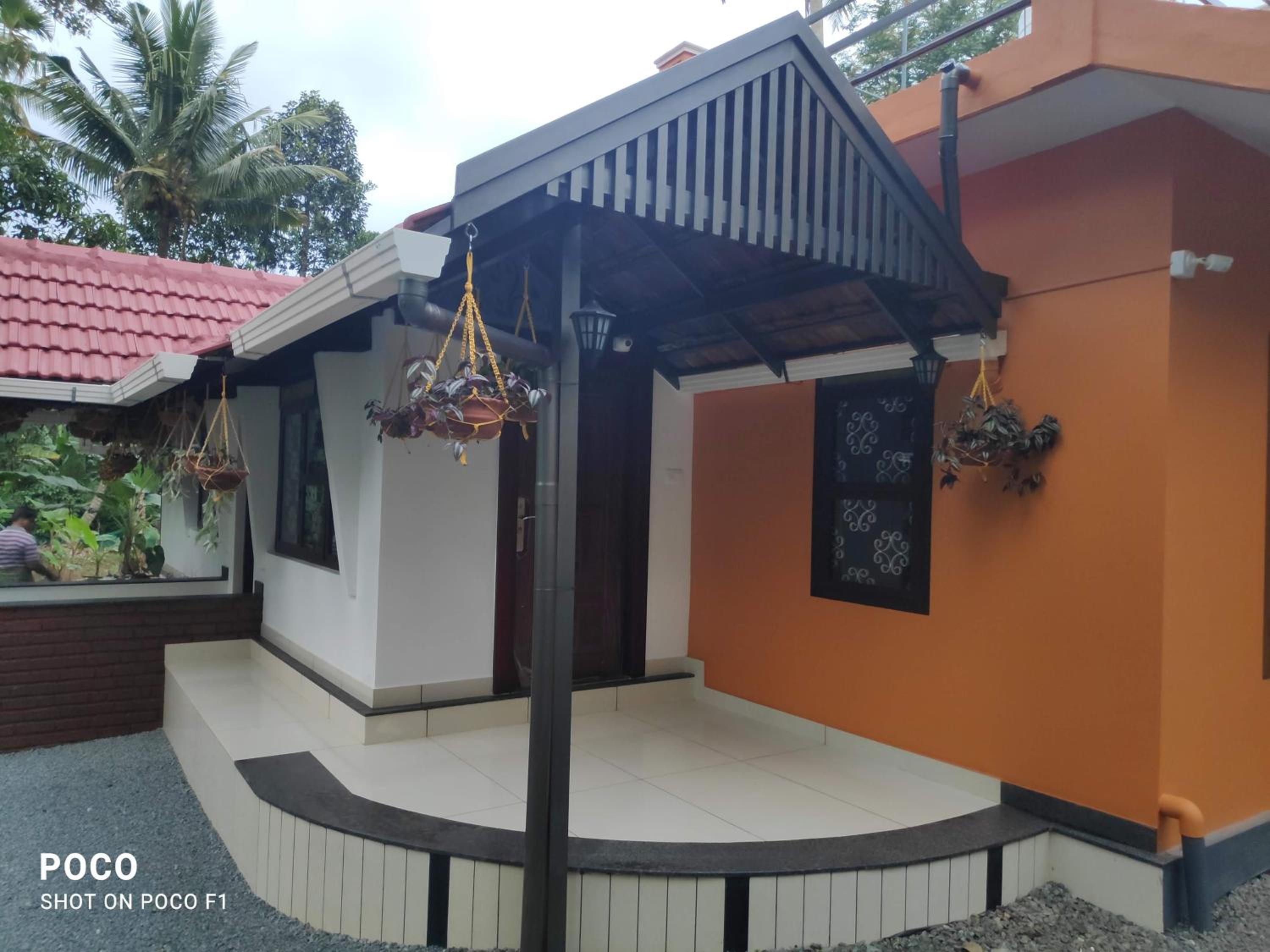 Golden Peak Estate Homestay