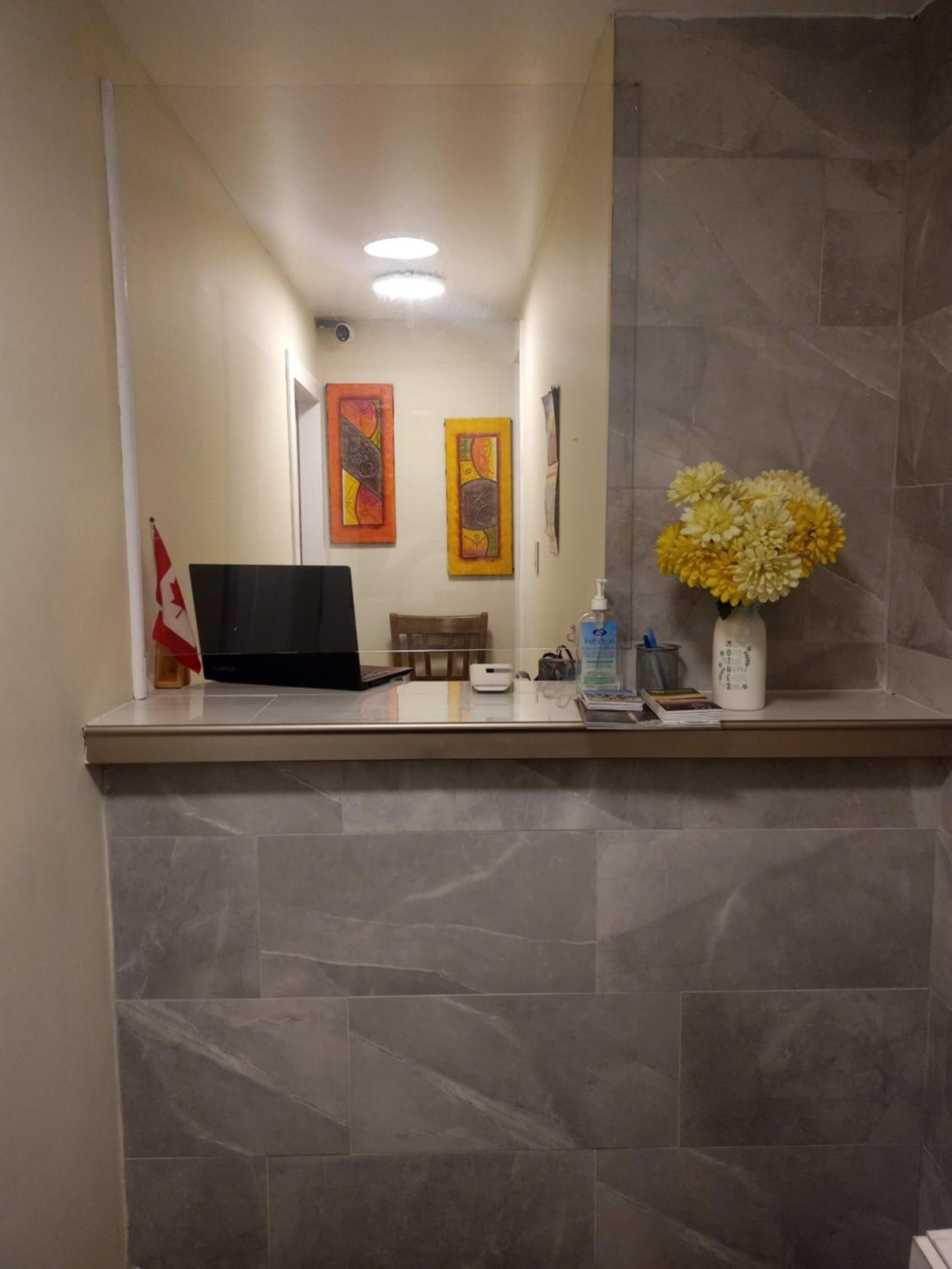 Peterborough Vacations - Park Side Motel - Property Image 2