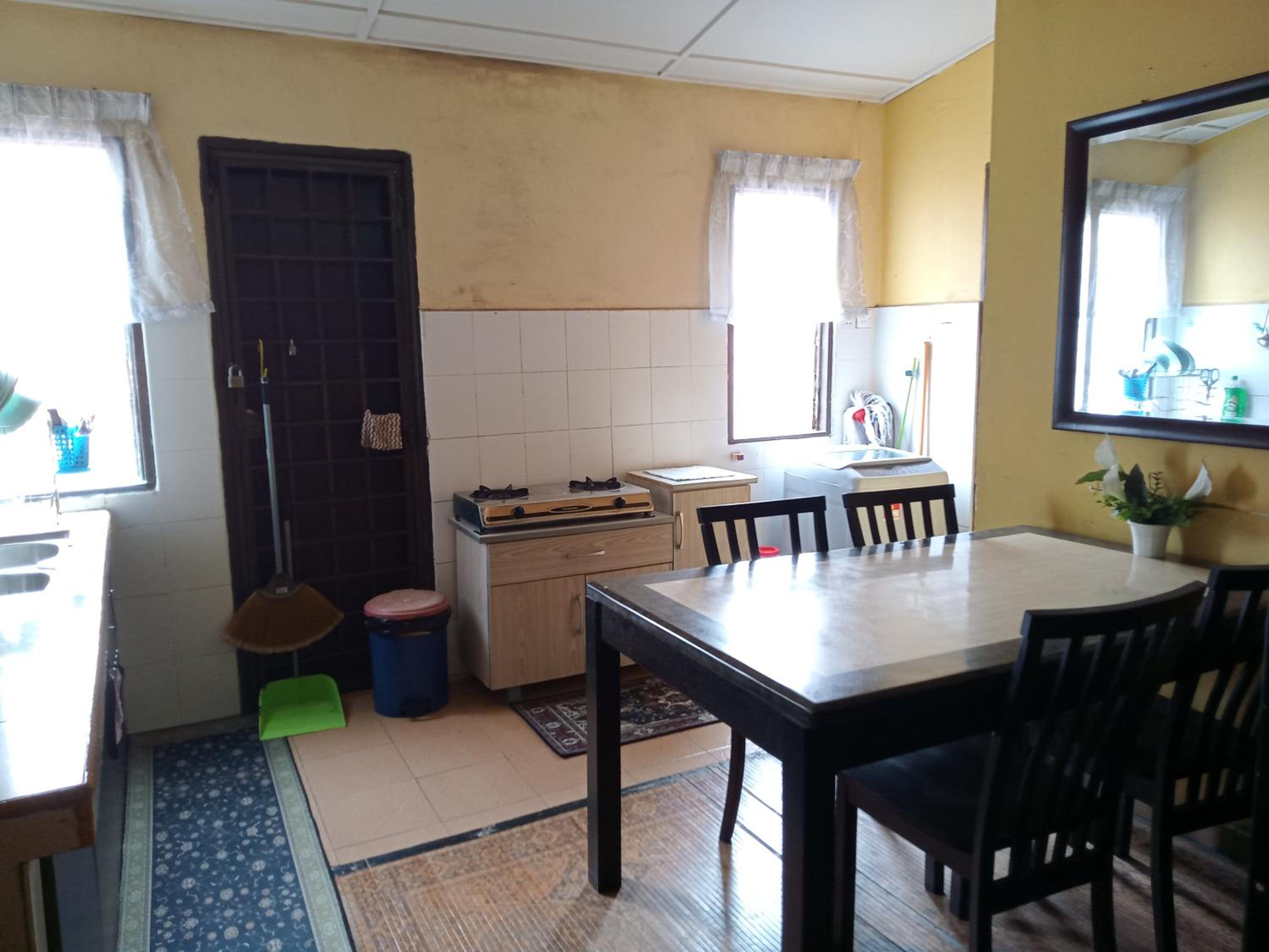 FirZan Homestay Bukit Mahkota photo 6