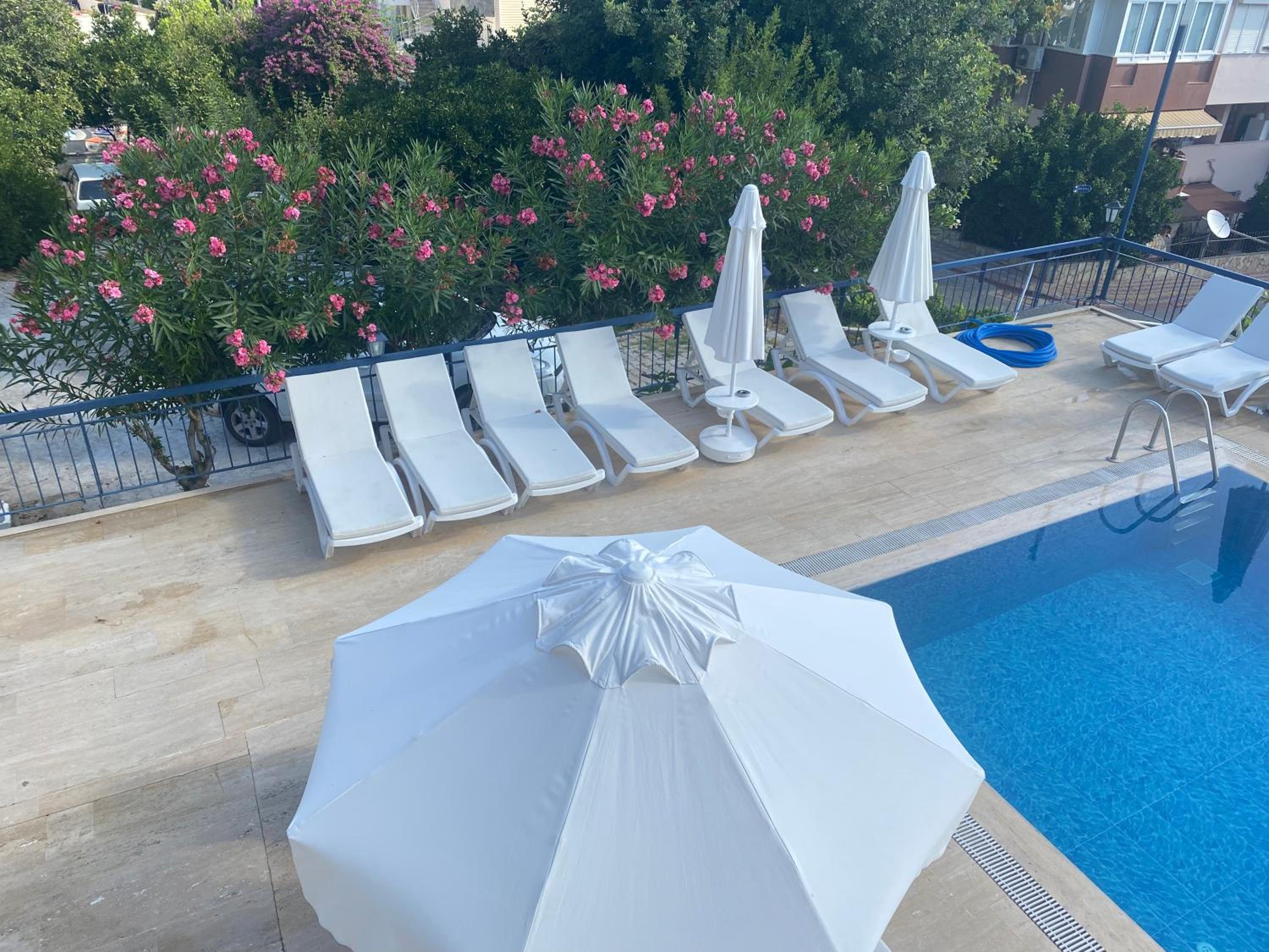 NATURELLA APART HOTEL - Image 16
