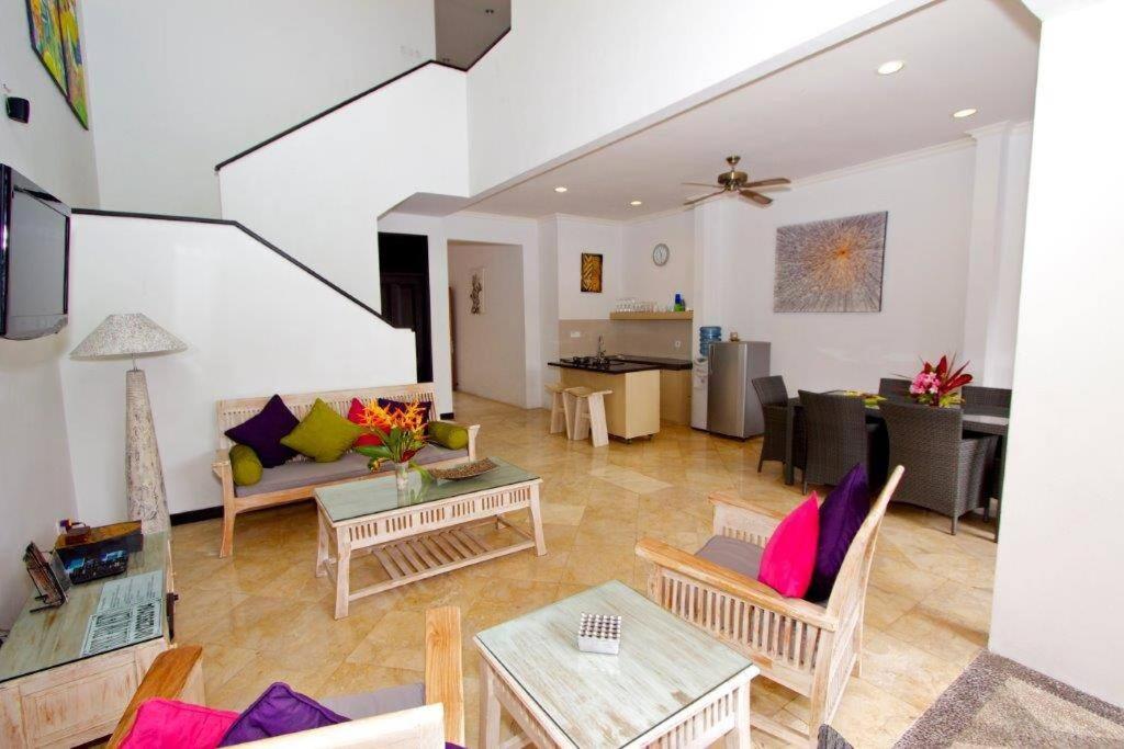 5 Bedroom Holiday Villa - Kuta Regency B8 view 4