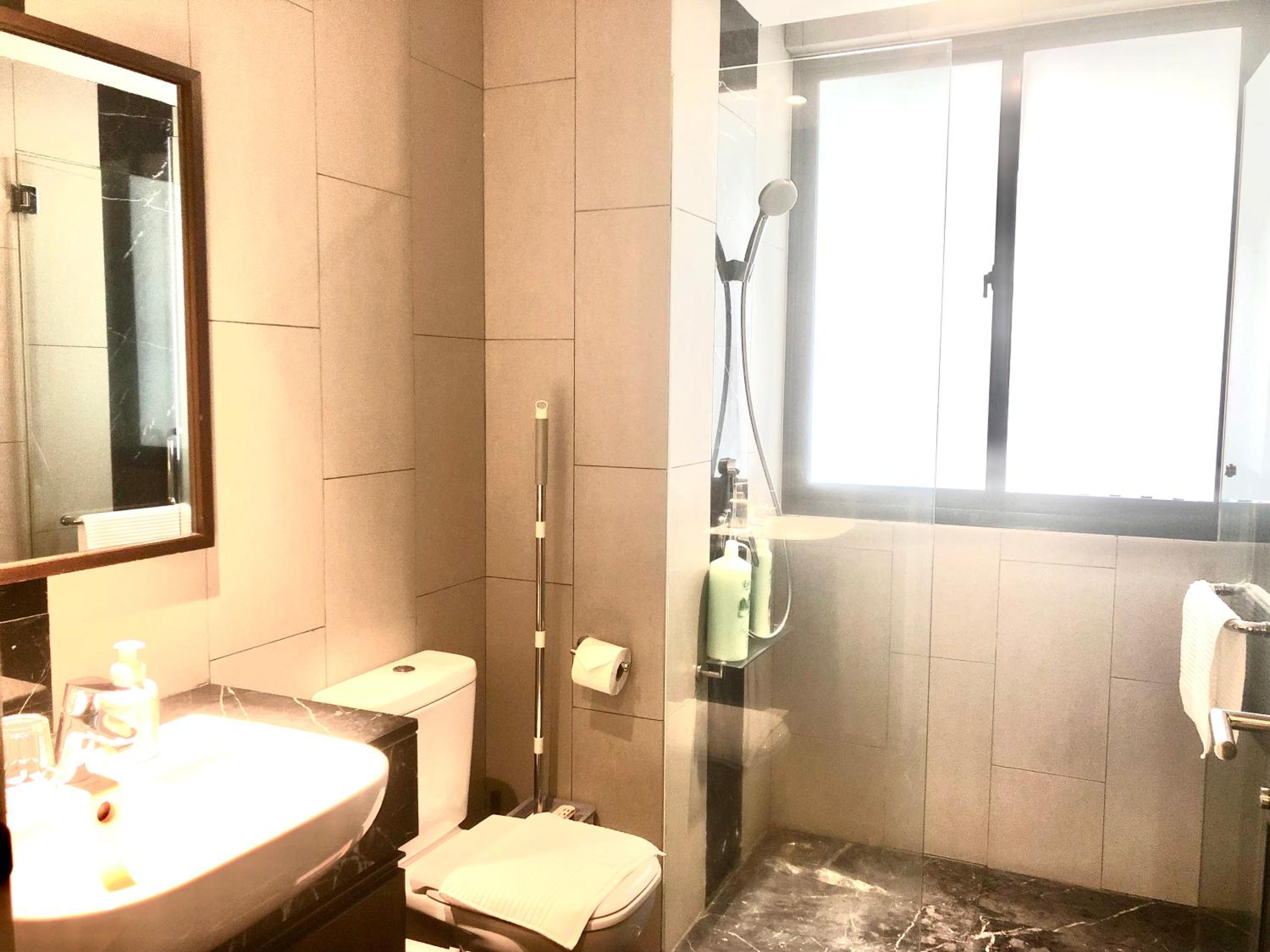 Seaview Water Purify Cozy Comfortable for Short & Long Stay in The Landmark by Katana view 3