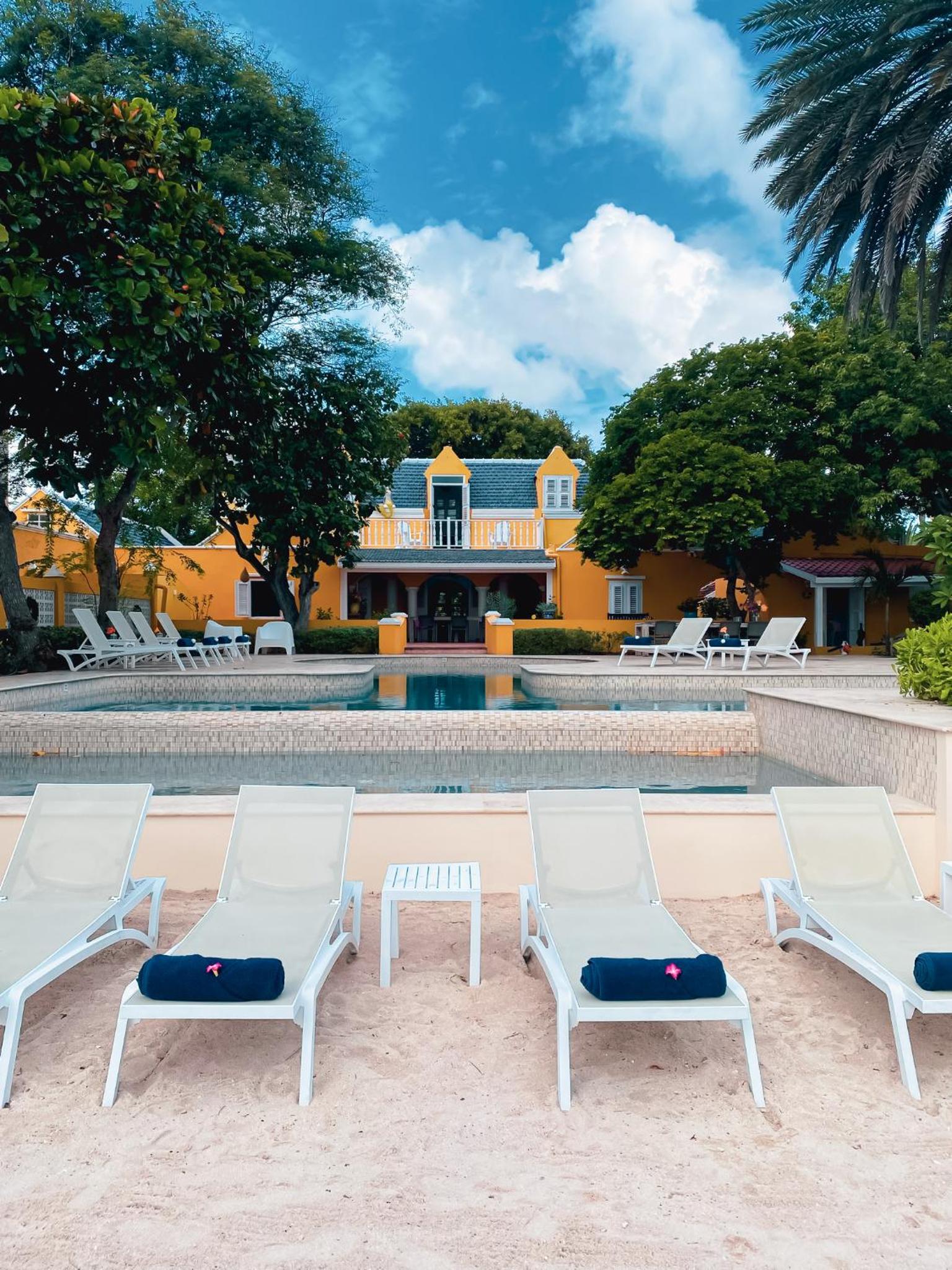 Sirena Bay Estate