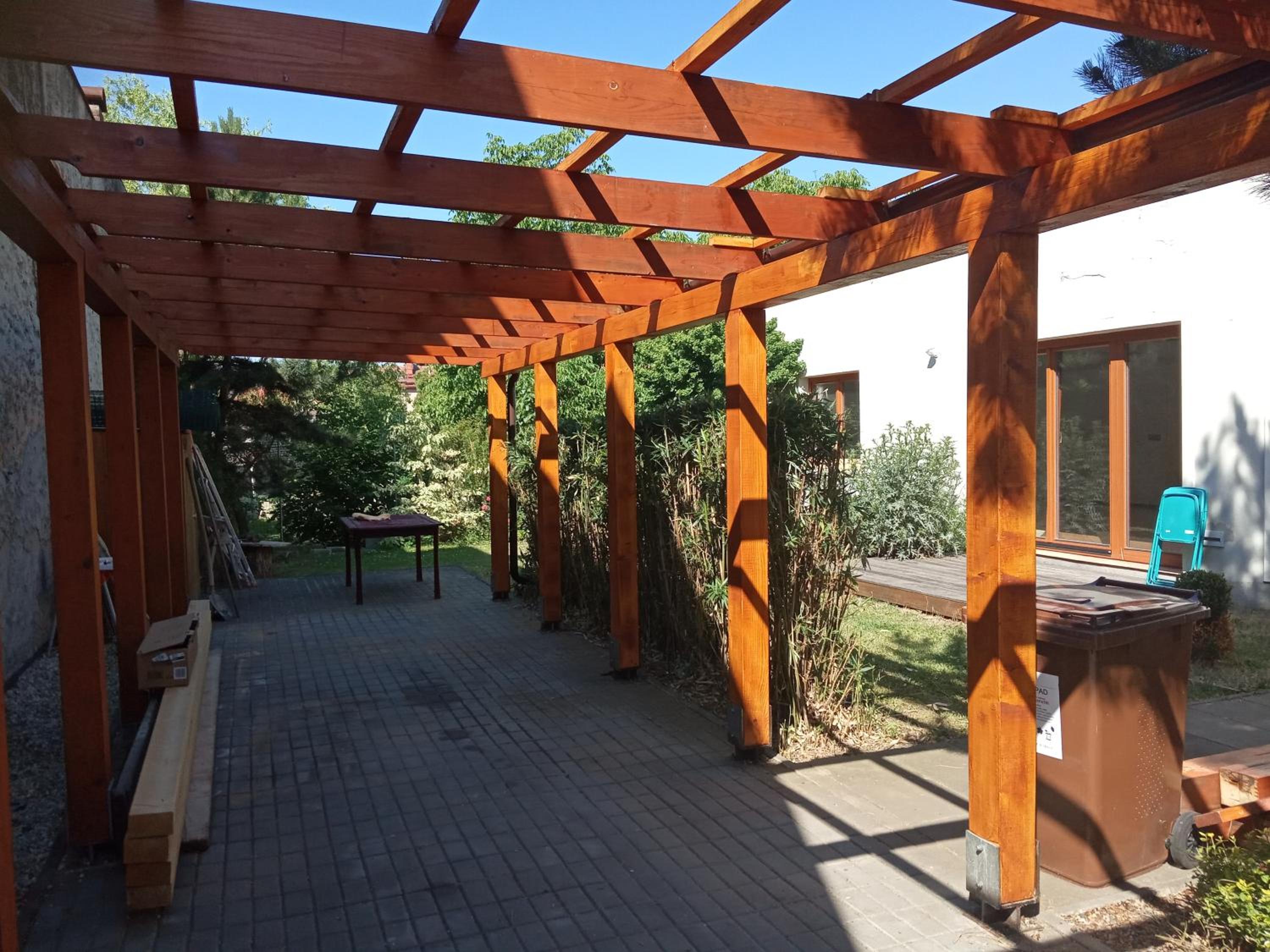 Large house with parking, 30 min to Prague center view 5