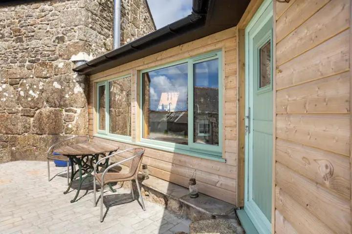The Olde Piggery, on the coast, Zennor, St Ives view 3