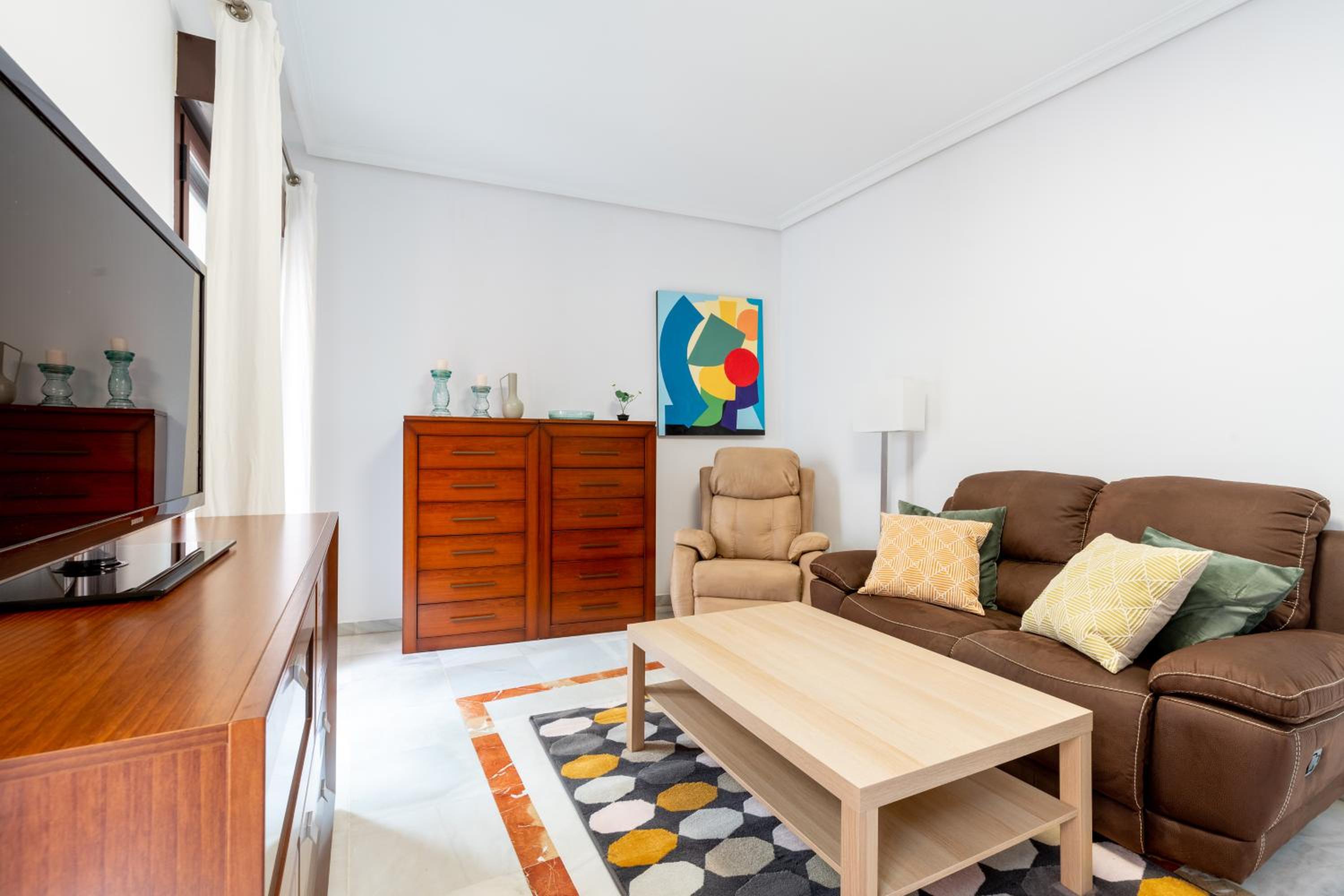 Holi-Rent Cuna