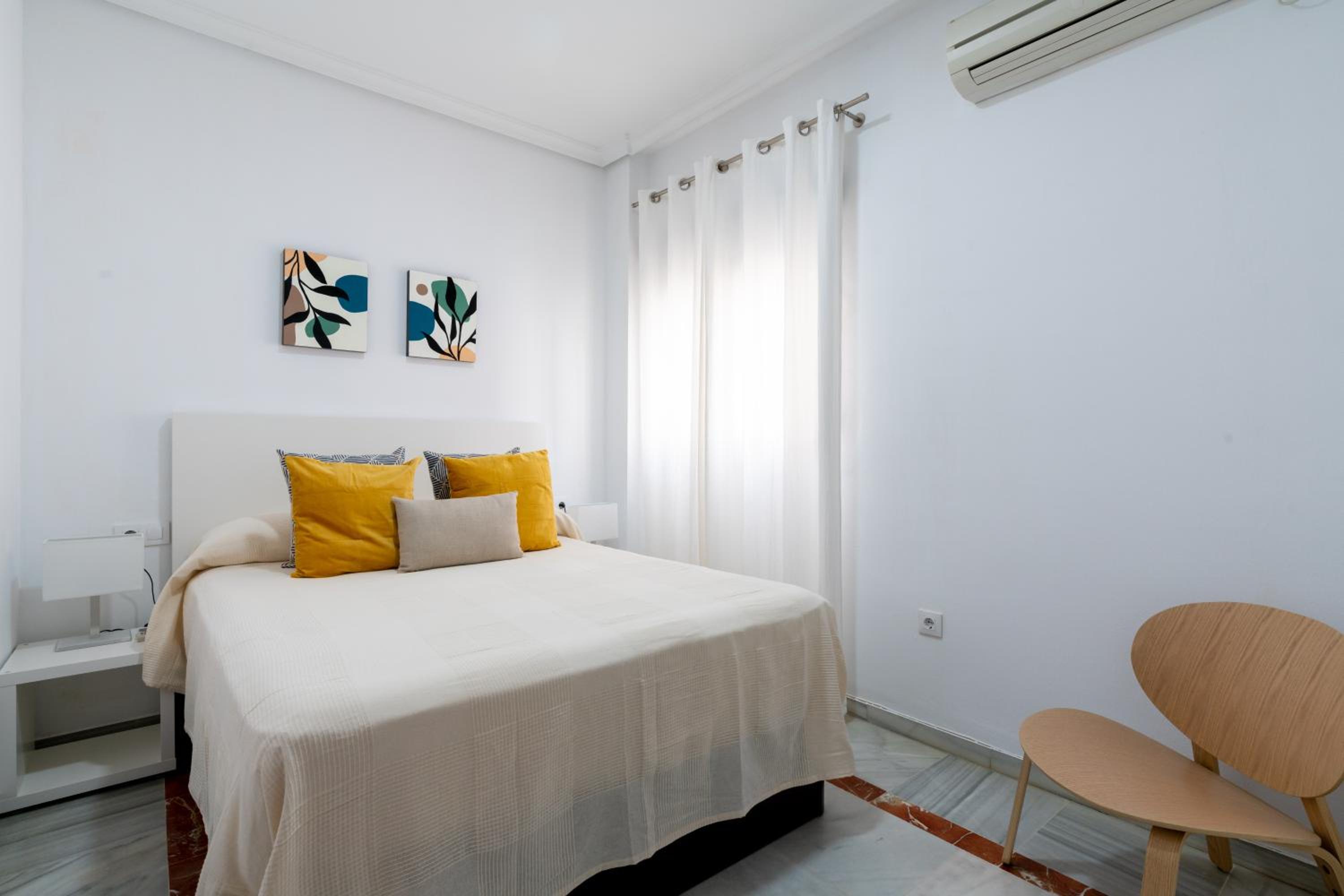 Holi-Rent Cuna