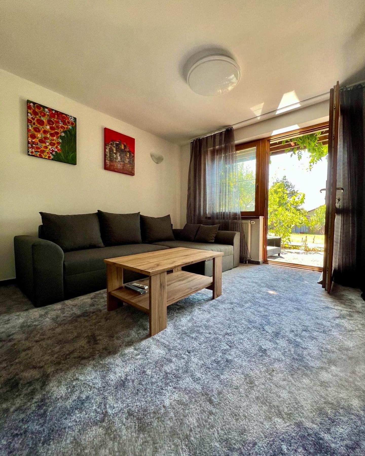 659 apartments view 4