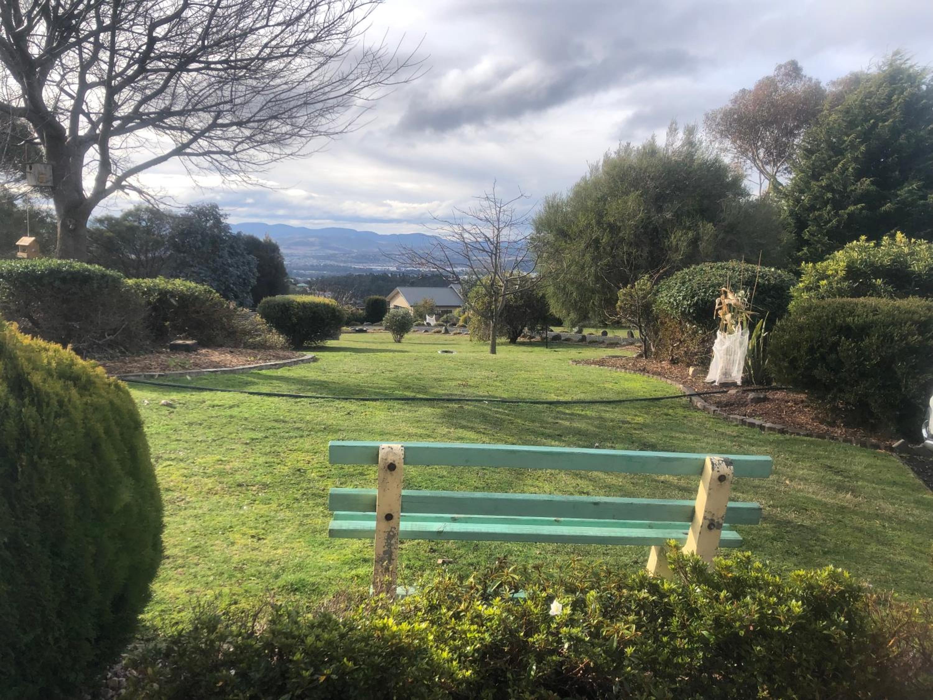 Montrose Hilltop Garden Retreat