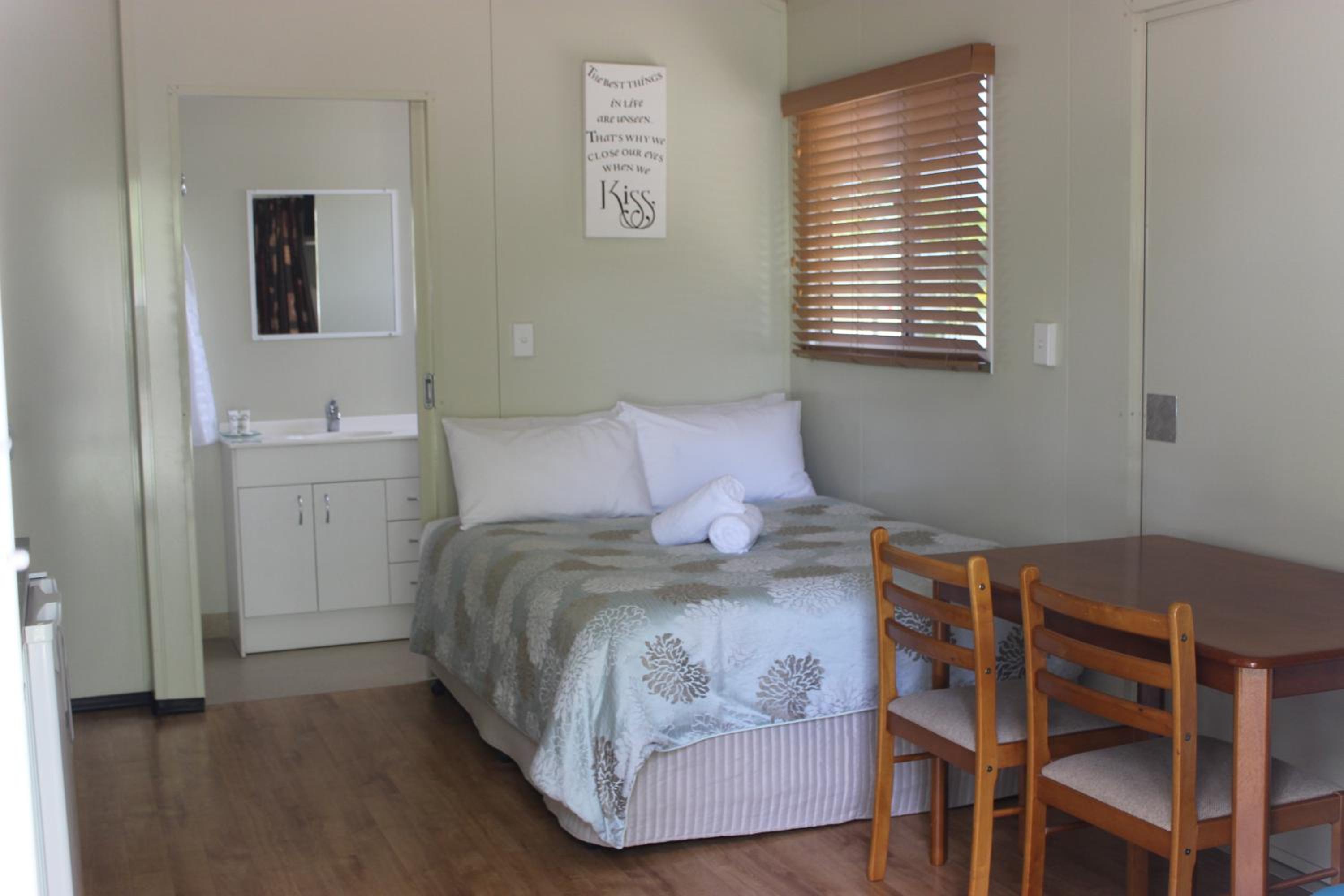 Aussie Outback Oasis Holiday Park