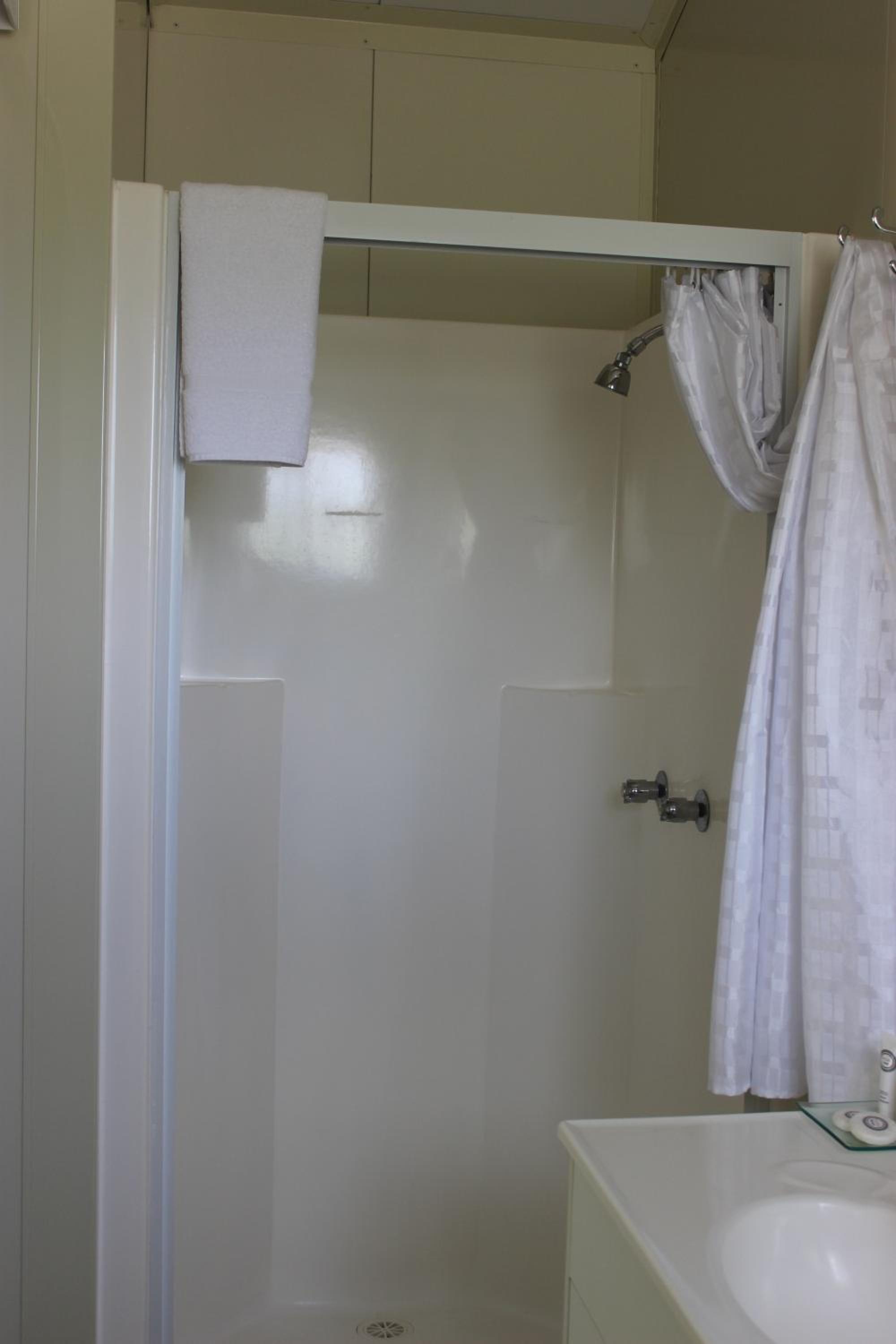Aussie Outback Oasis Holiday Park
