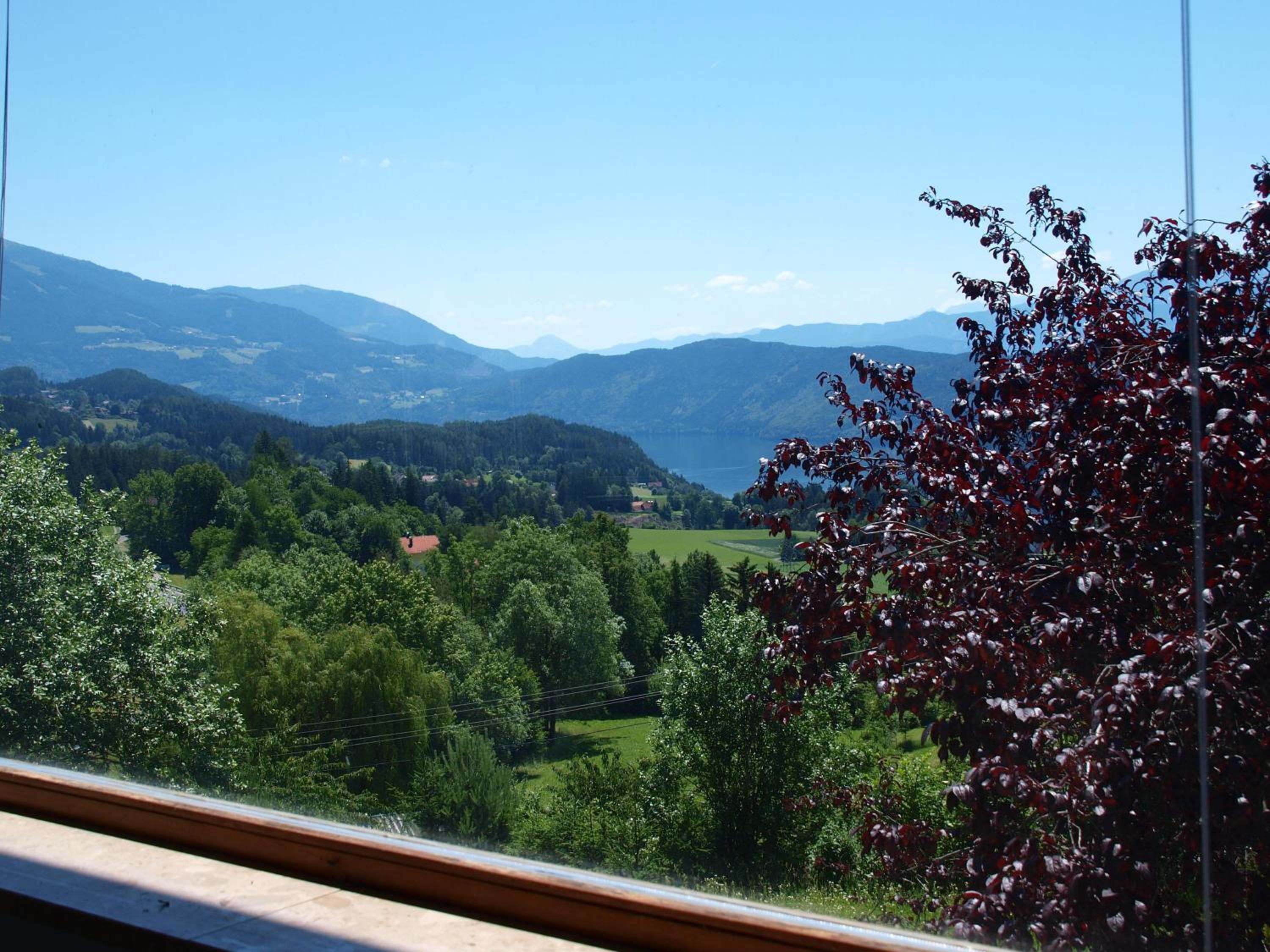 Haus am Hügel view 3